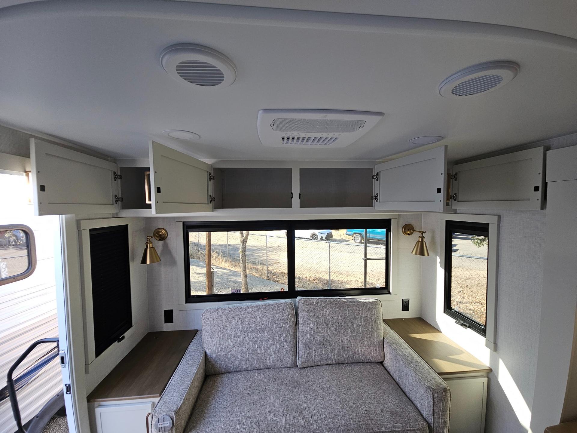 2027 Brinkley RV 2027 Brinkley RV Model IX - thumbnail 17
