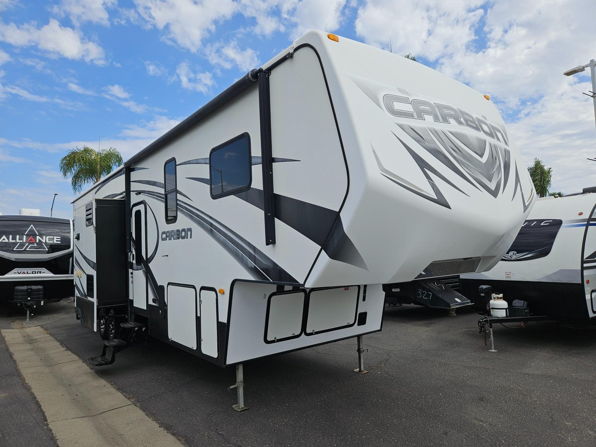 2015 Keystone RV Carbon 327