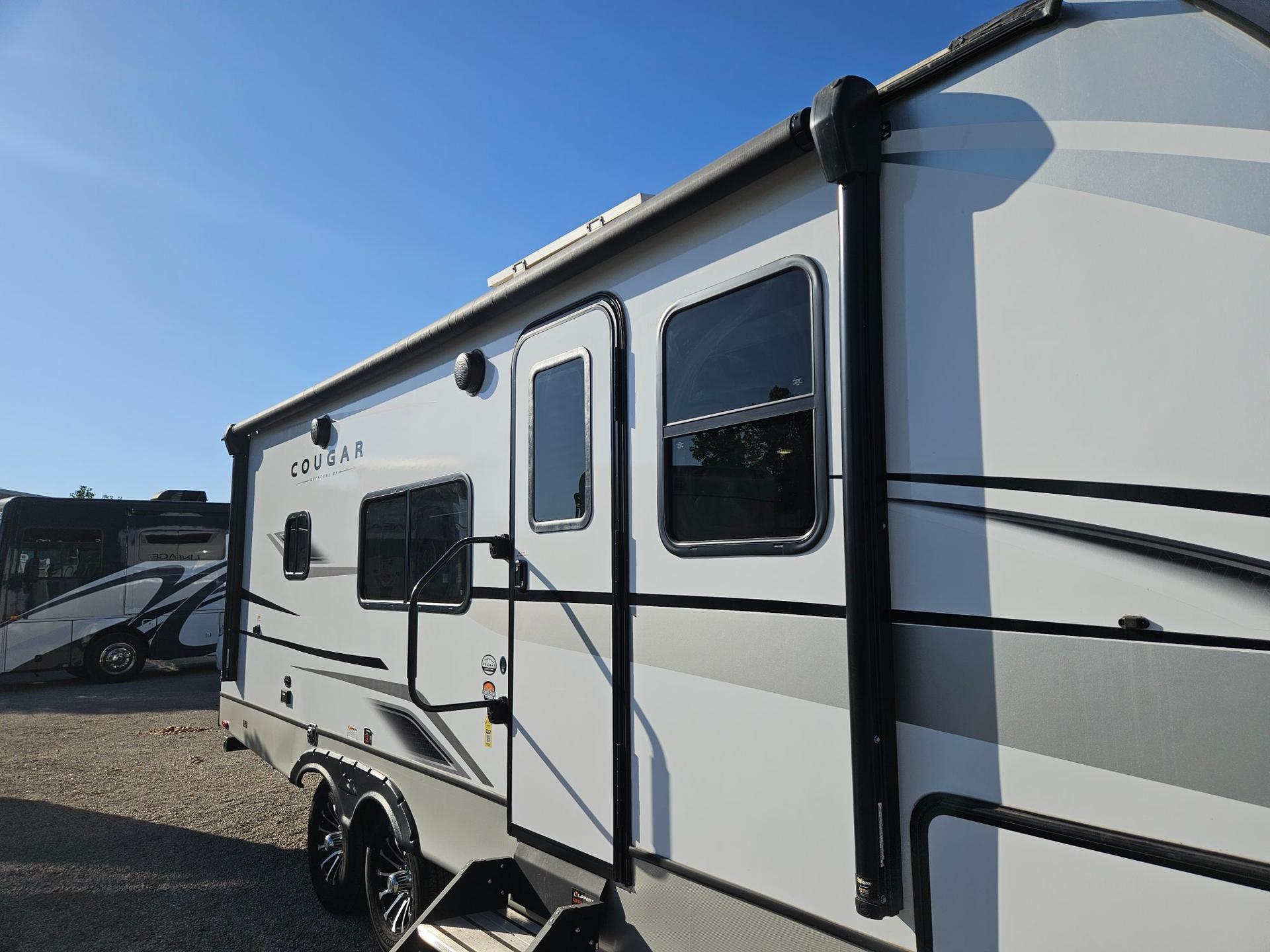 2024 Keystone 2024 Keystone Cougar Half-Ton - thumbnail 21