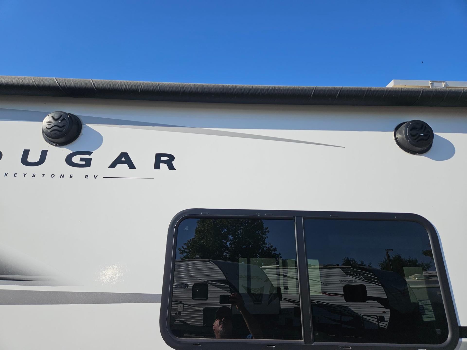 2024 Keystone 2024 Keystone Cougar Half-Ton - thumbnail 25