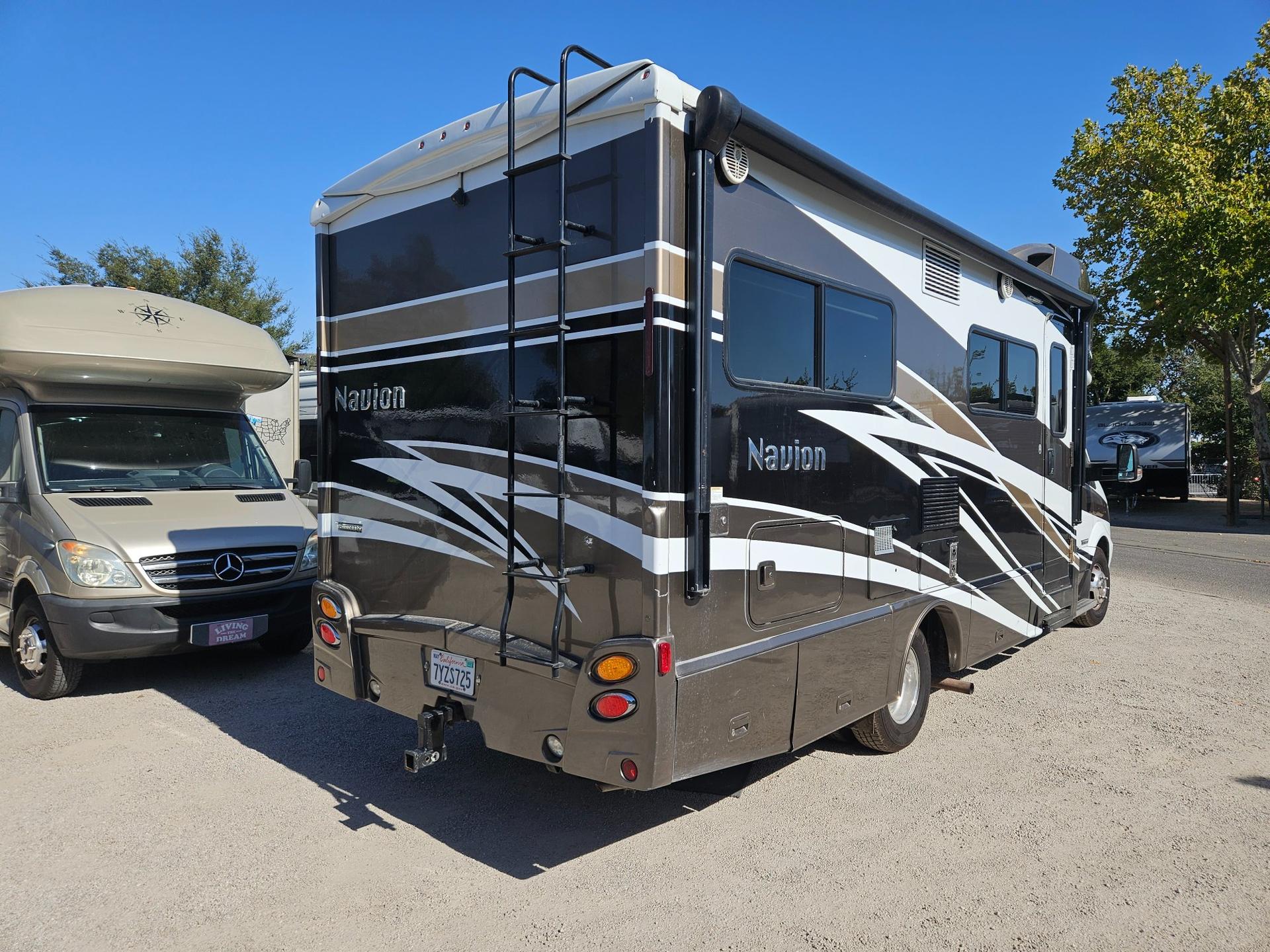 2016 Winnebago 2016 Winnebago View - thumbnail 3