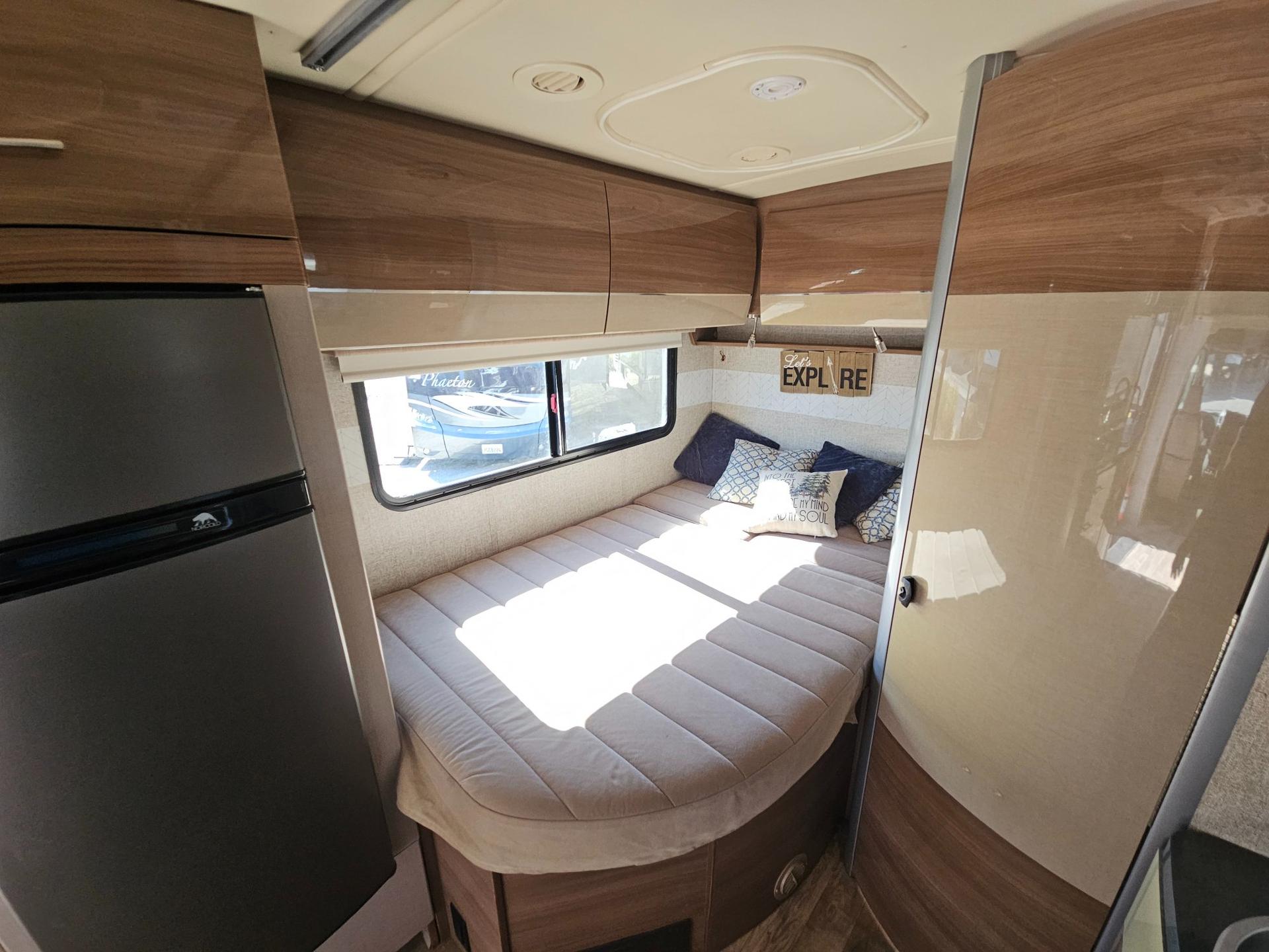 2016 Winnebago 2016 Winnebago View - thumbnail 16