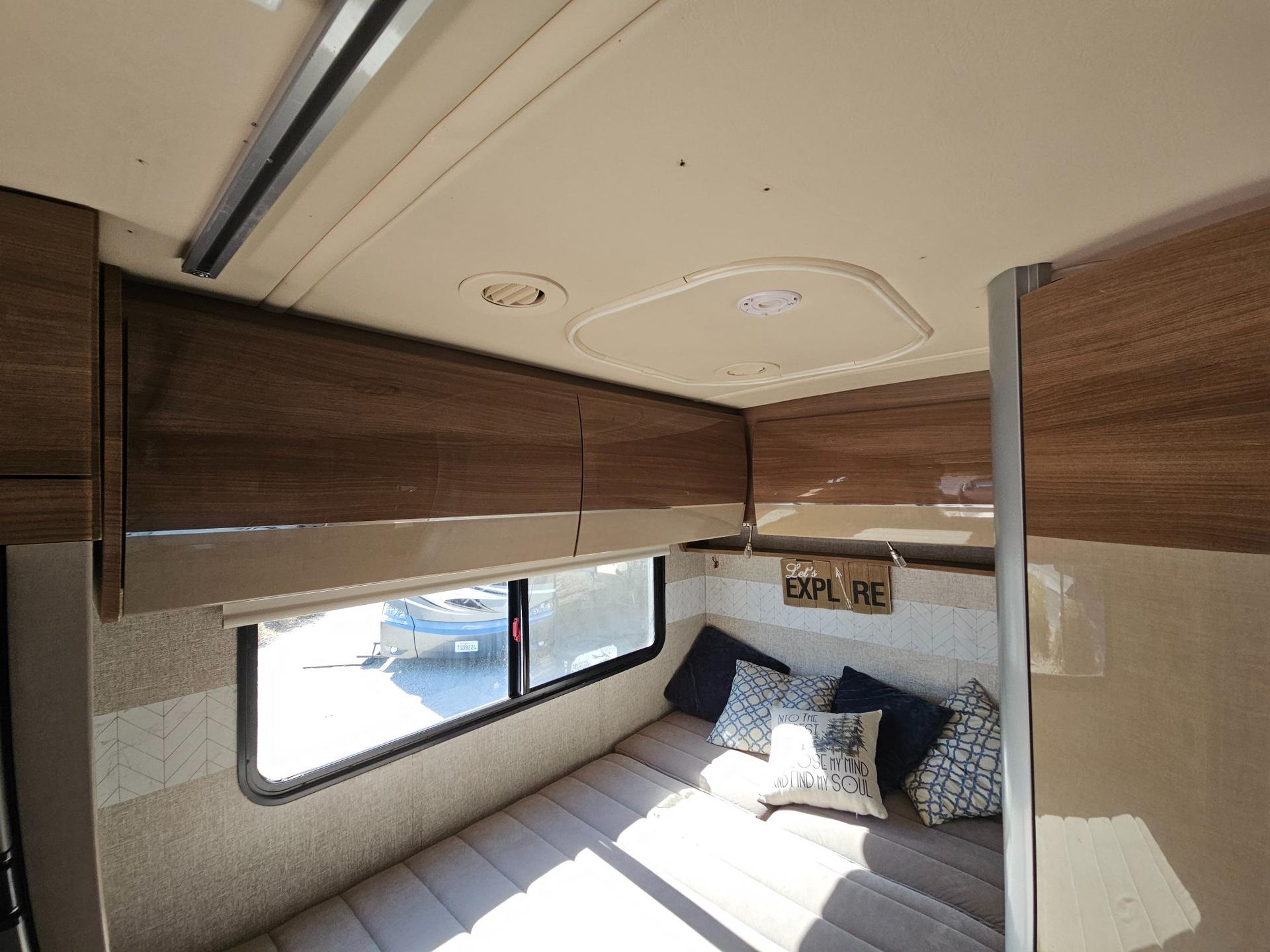 2016 Winnebago 2016 Winnebago View - thumbnail 18