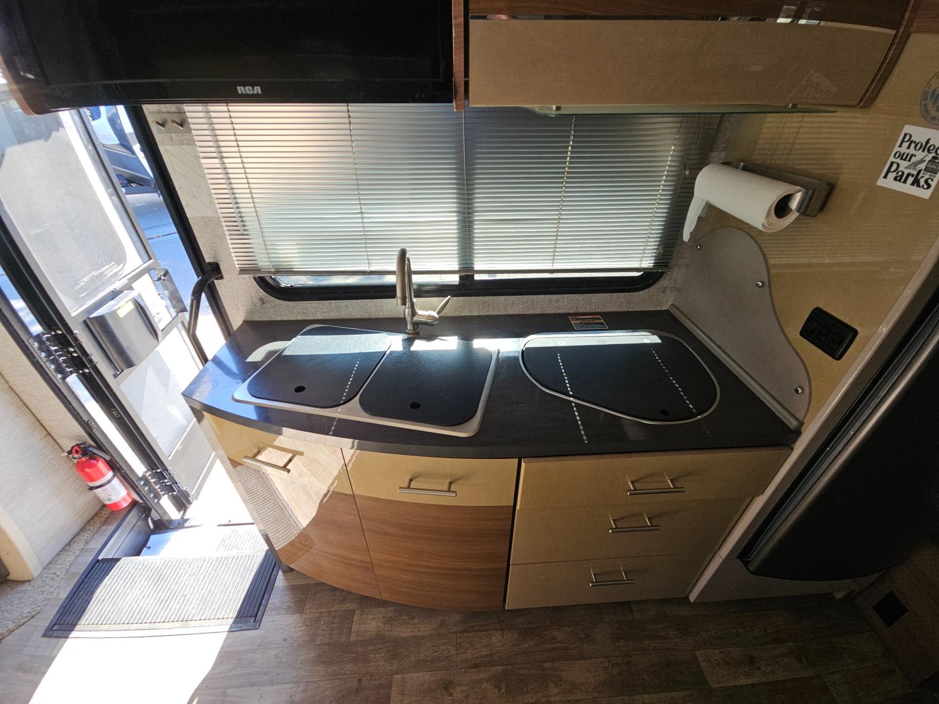2016 Winnebago 2016 Winnebago View - thumbnail 22