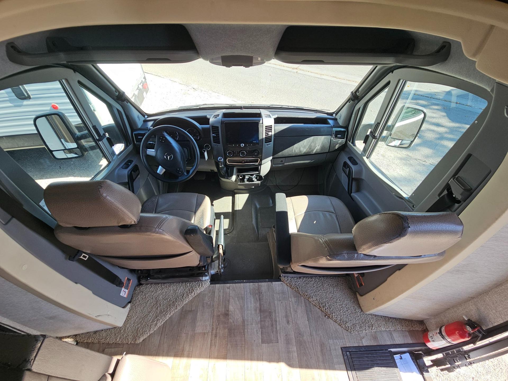 2016 Winnebago 2016 Winnebago View - thumbnail 26