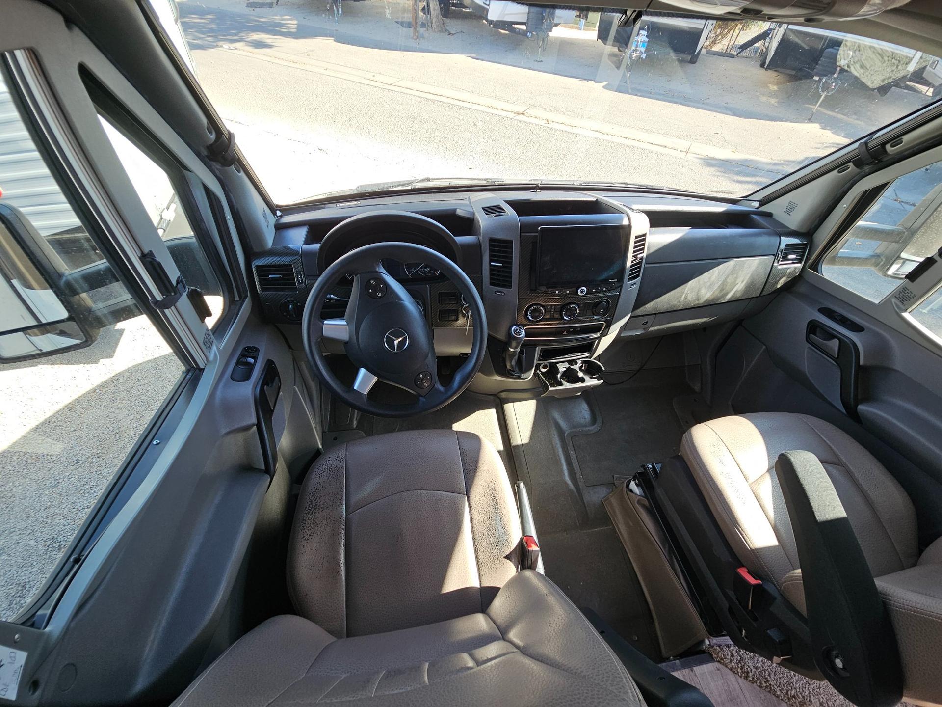 2016 Winnebago 2016 Winnebago View - thumbnail 29