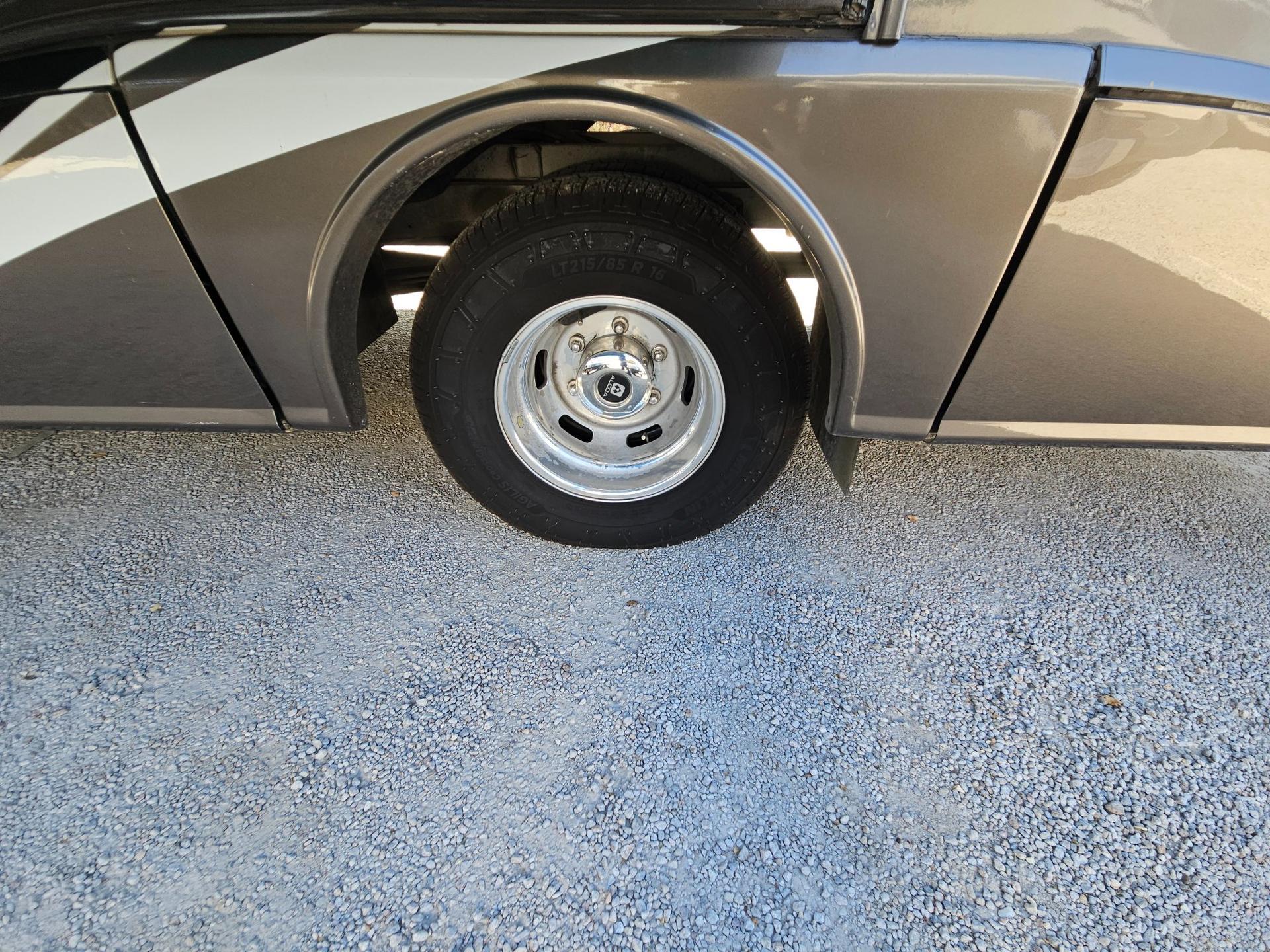 2016 Winnebago 2016 Winnebago View - thumbnail 35