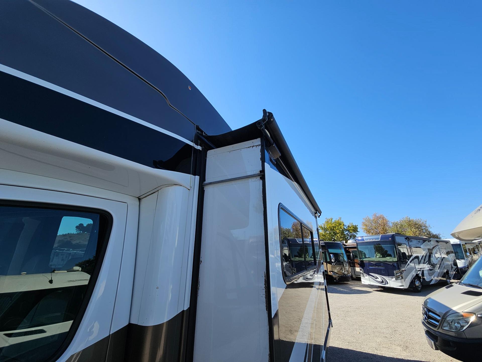 2016 Winnebago 2016 Winnebago View - thumbnail 39
