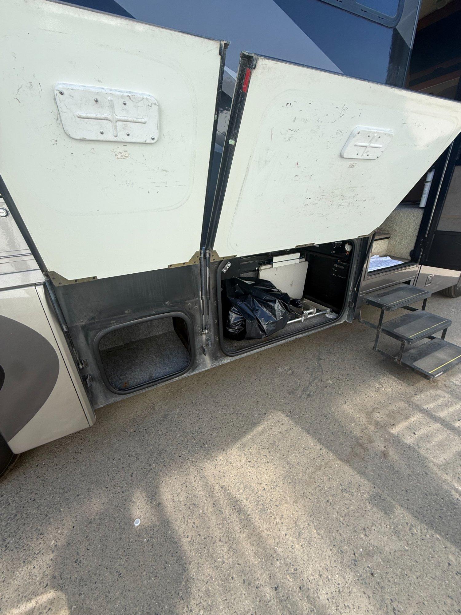 2006 Winnebago 2006 Winnebago Adventurer - thumbnail 7