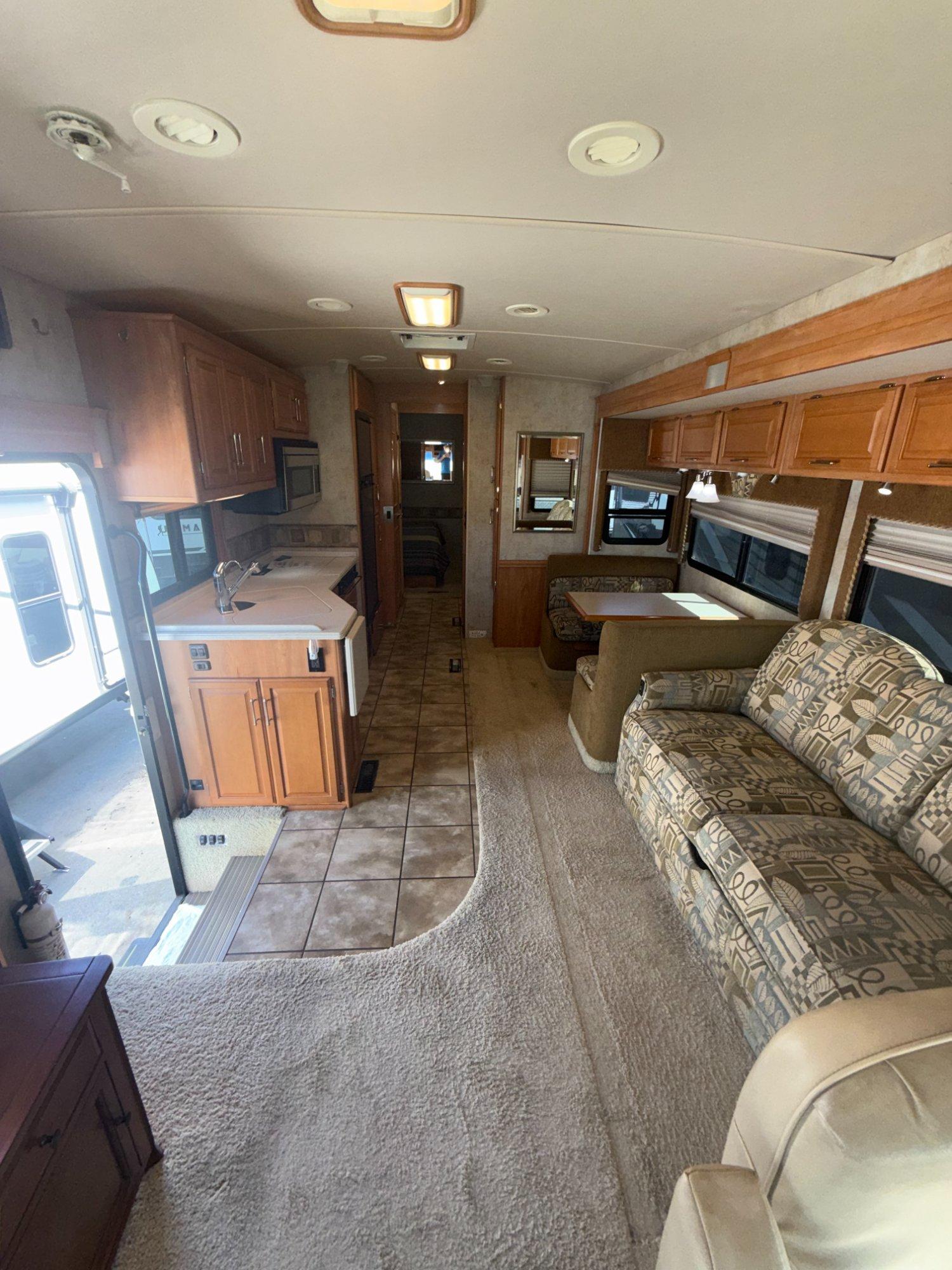 2006 Winnebago 2006 Winnebago Adventurer - thumbnail 9