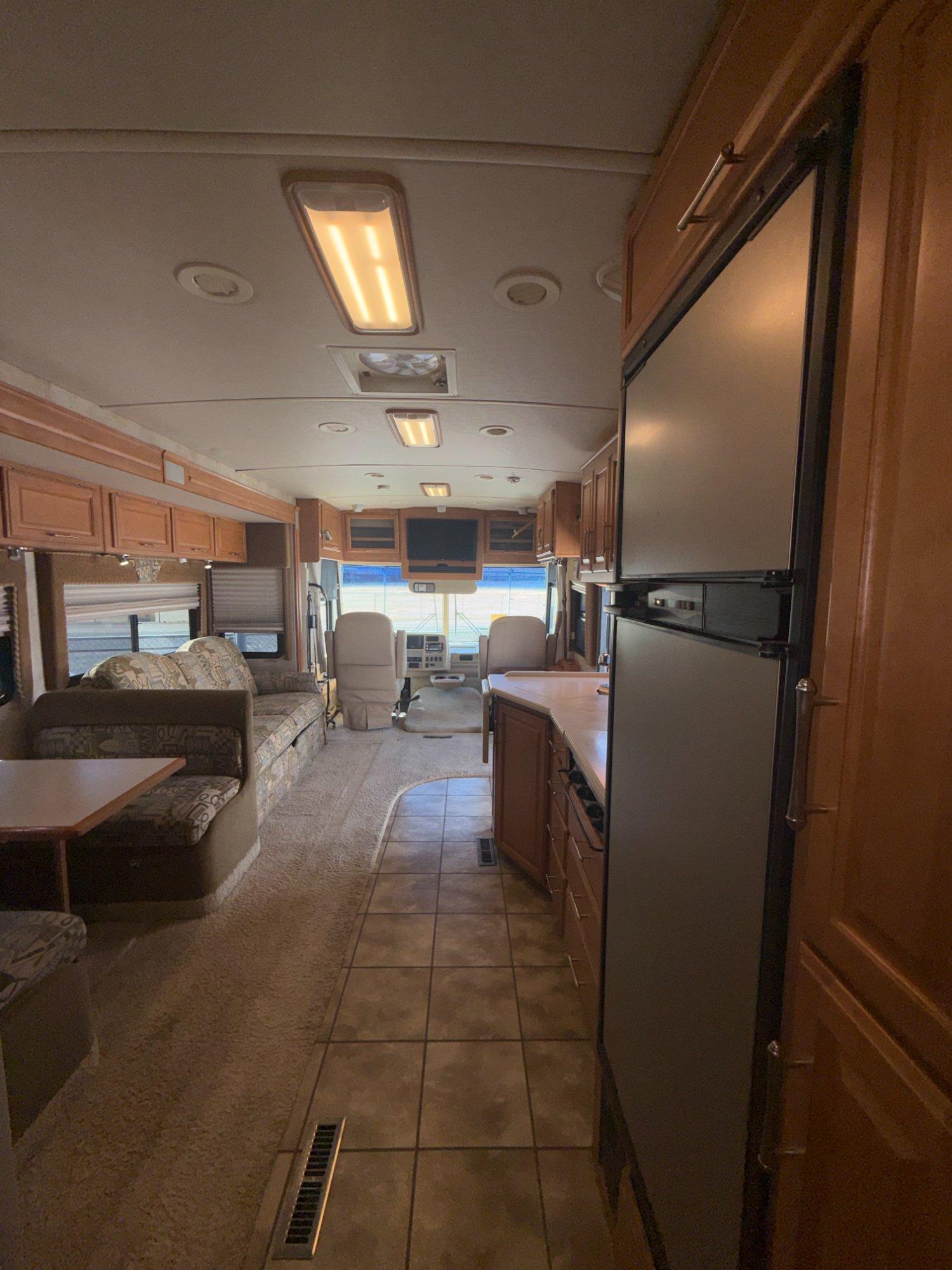 2006 Winnebago 2006 Winnebago Adventurer - thumbnail 10