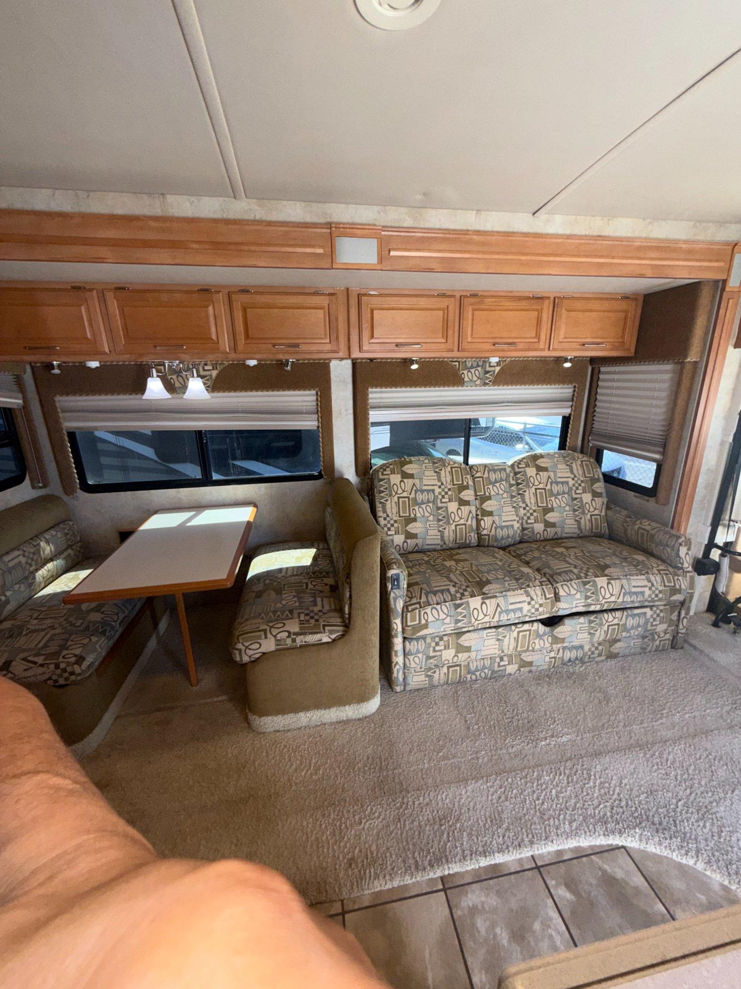 2006 Winnebago 2006 Winnebago Adventurer - thumbnail 11