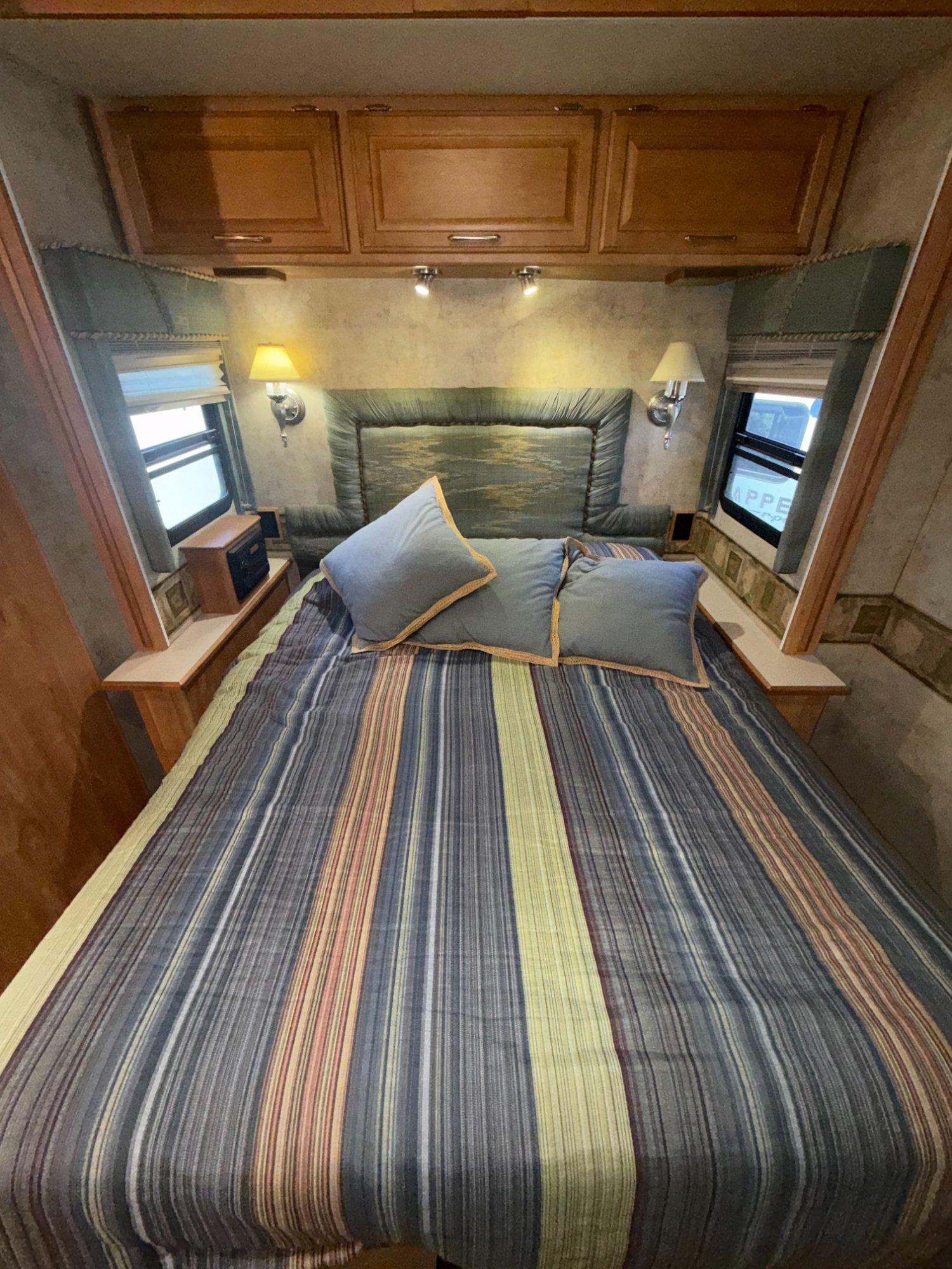 2006 Winnebago 2006 Winnebago Adventurer - thumbnail 20