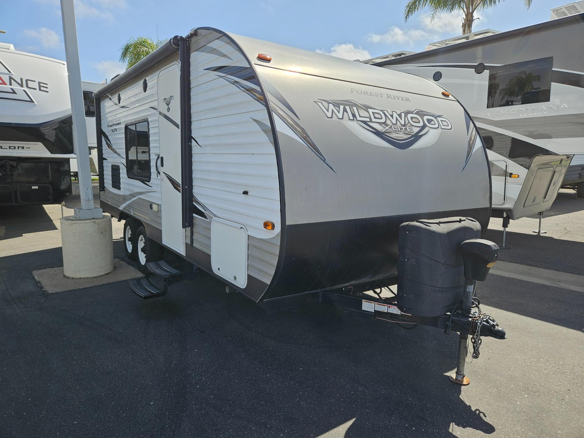 2018 Forest River RV 2018 Forest River RV Wildwood X-Lite Series - image 1