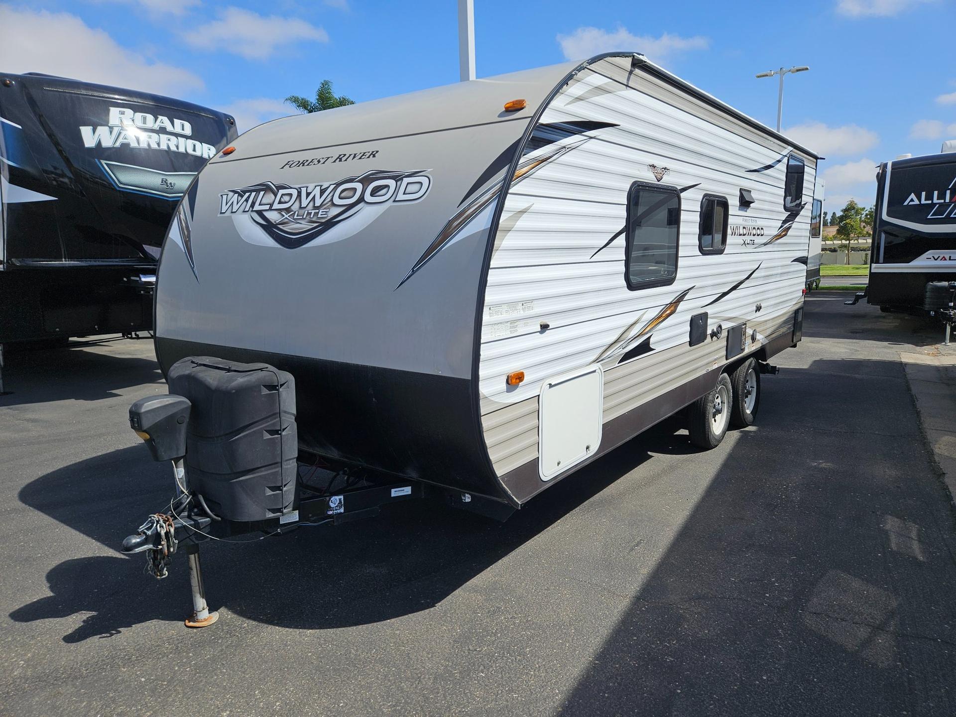 2018 Forest River RV 2018 Forest River RV Wildwood X-Lite Series - thumbnail 4