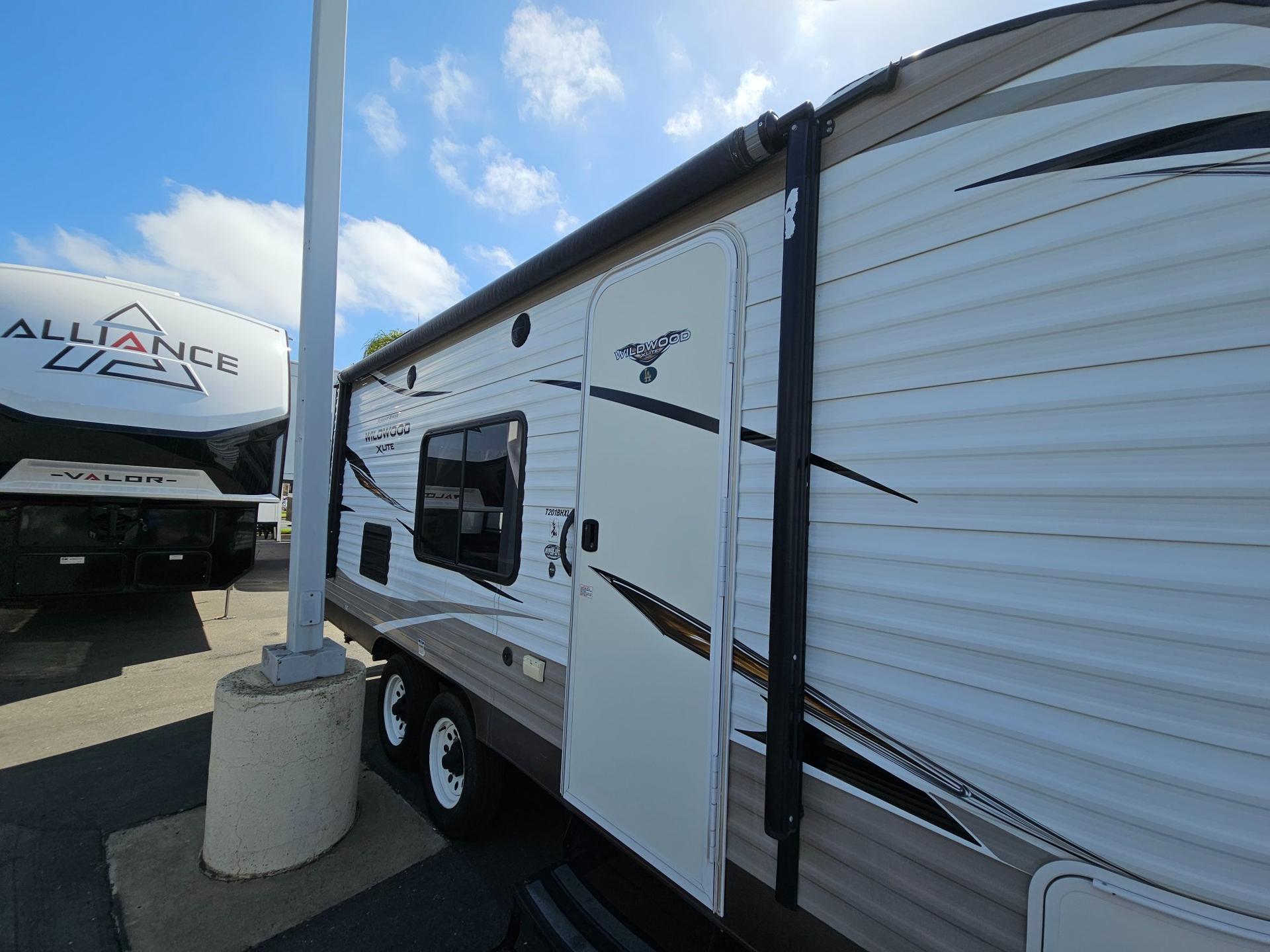 2018 Forest River RV 2018 Forest River RV Wildwood X-Lite Series - thumbnail 8