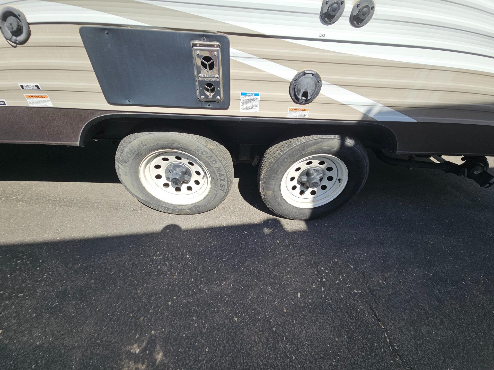 2018 Forest River RV 2018 Forest River RV Wildwood X-Lite Series - thumbnail 13