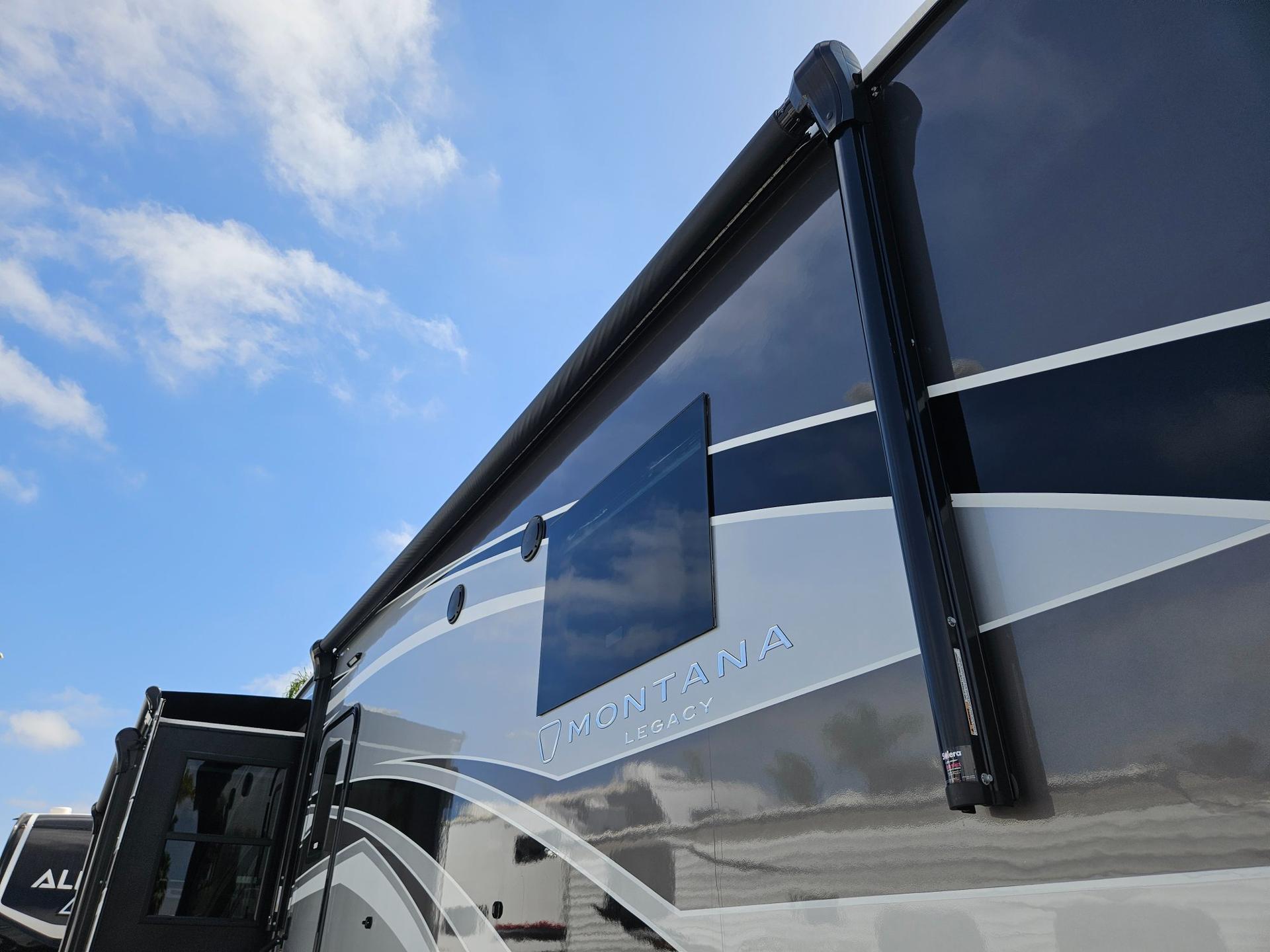 2026 Keystone RV 2026 Keystone RV Montana Legacy - thumbnail 9