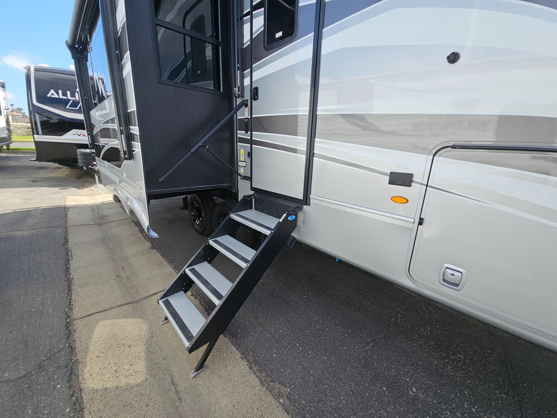 2026 Keystone RV 2026 Keystone RV Montana Legacy - thumbnail 14