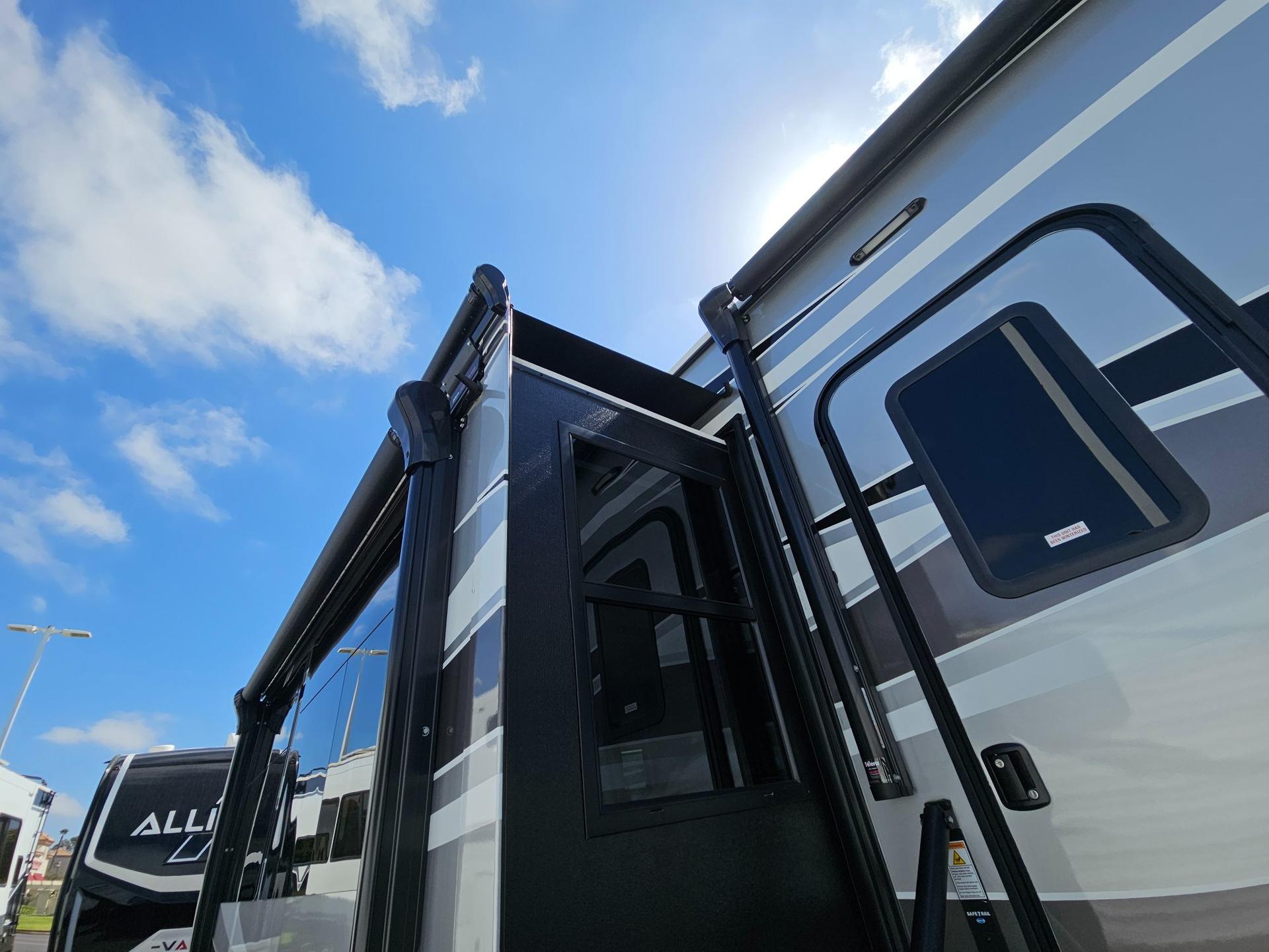 2026 Keystone RV 2026 Keystone RV Montana Legacy - thumbnail 16