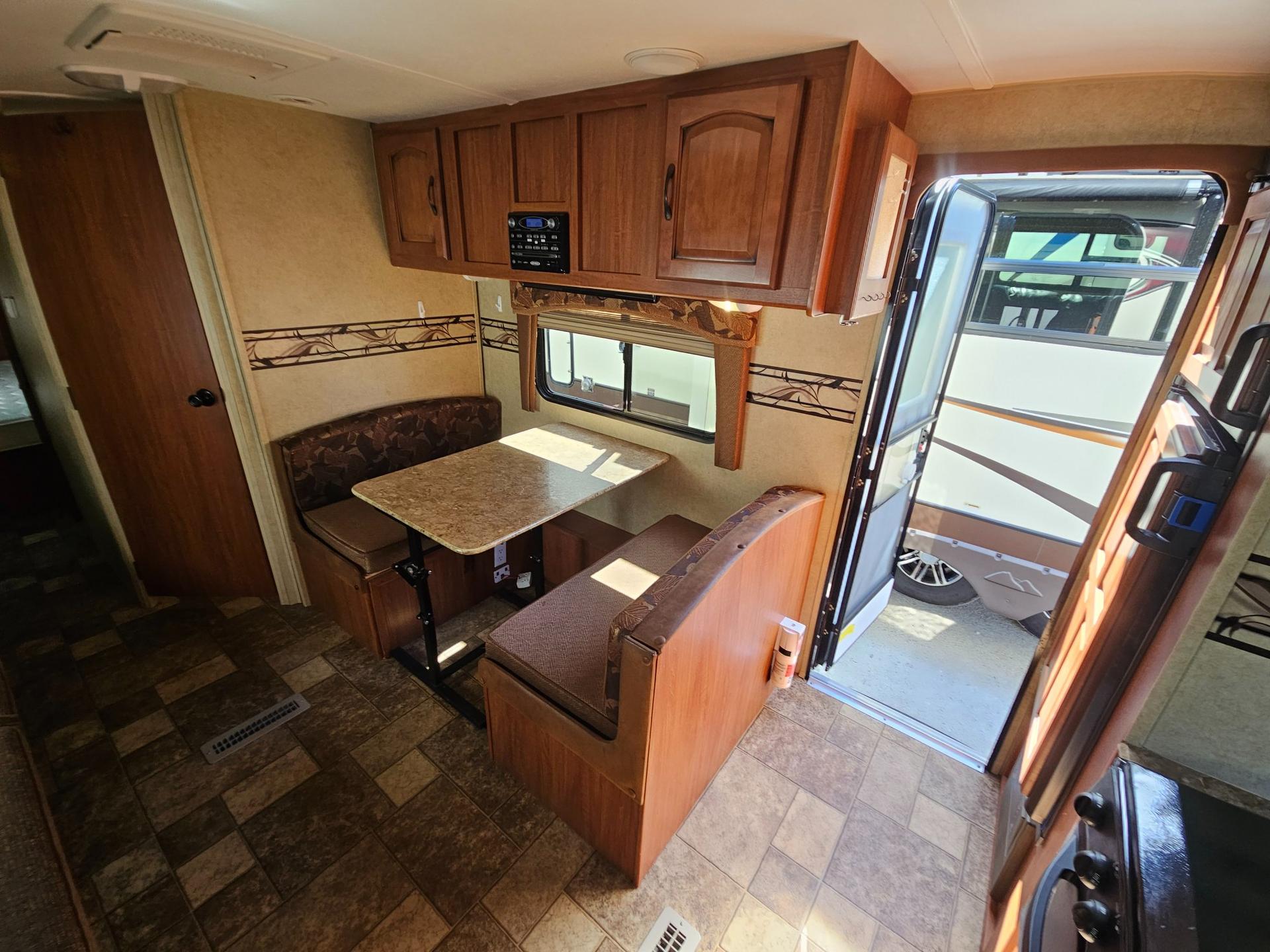2012 Forest River 2012 Forest River Surveyor Select - thumbnail 6
