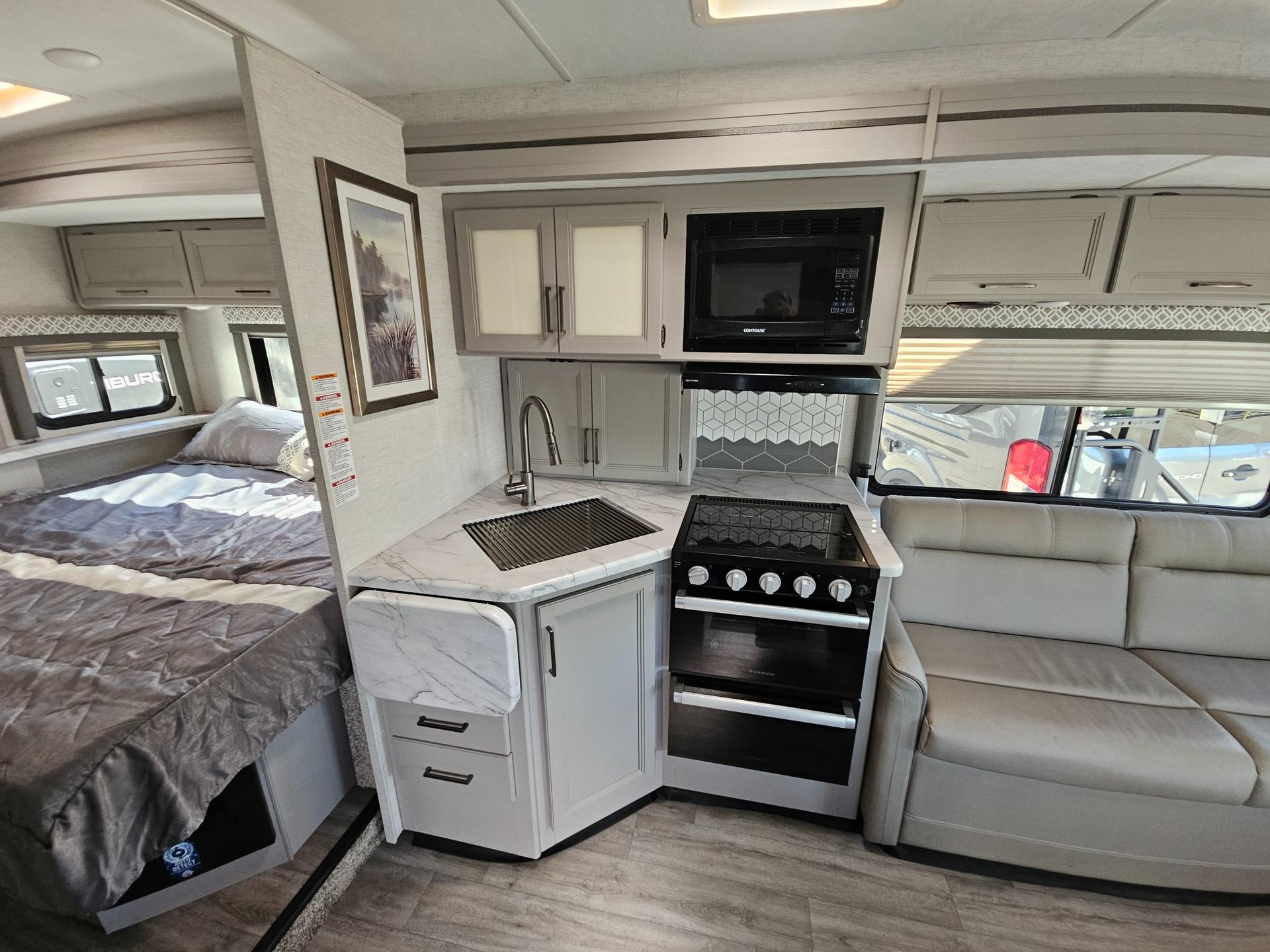 2023 Thor Motor Coach 2023 Thor Motor Coach Coleman - thumbnail 15