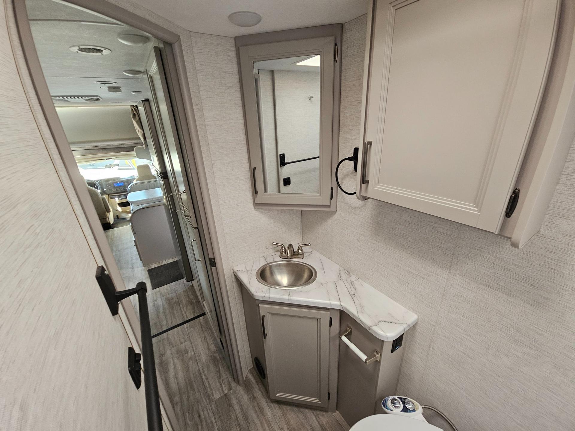 2023 Thor Motor Coach 2023 Thor Motor Coach Coleman - thumbnail 36