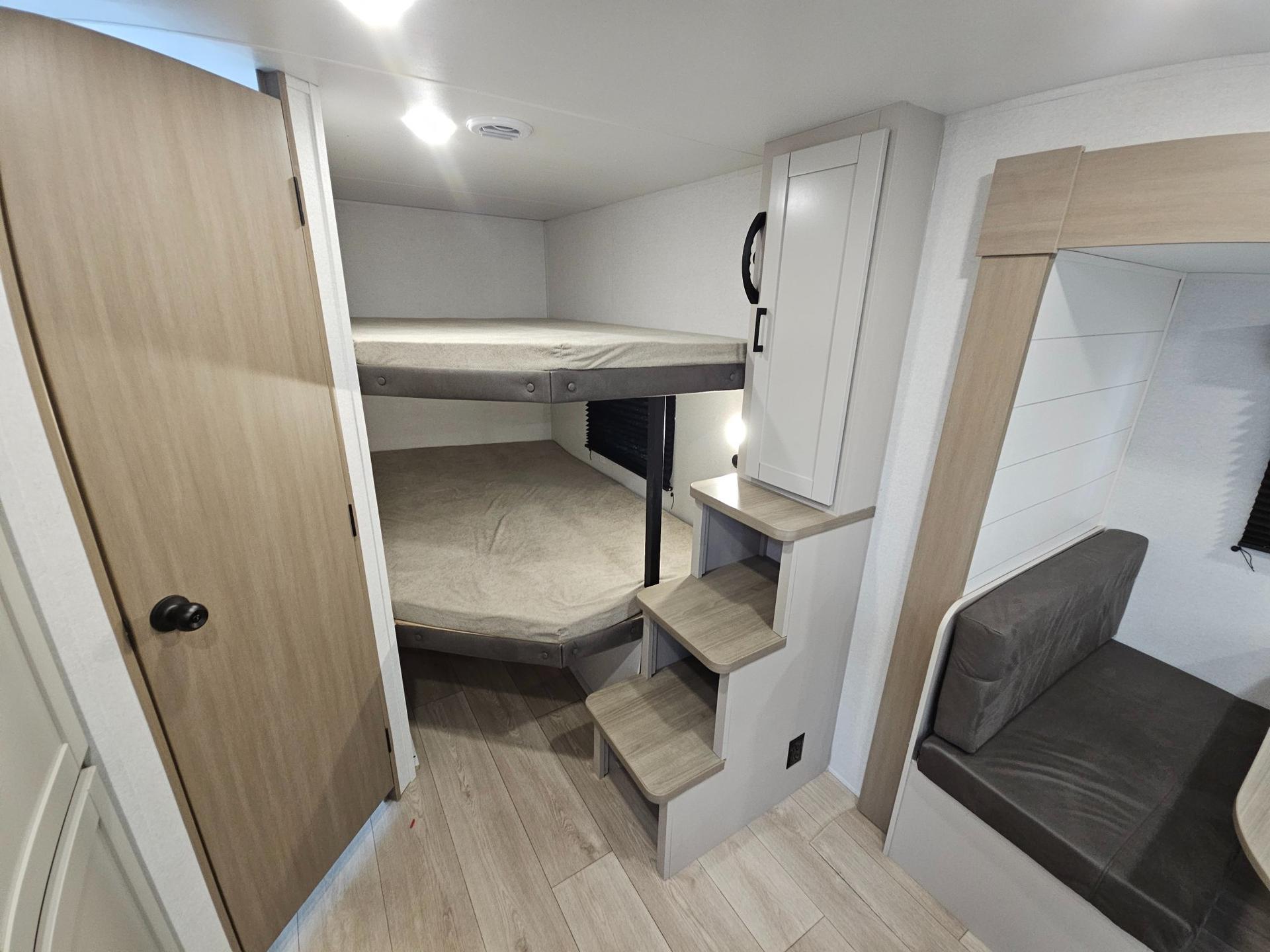 2027 Jayco 2027 Jayco Jay Flight - thumbnail 12