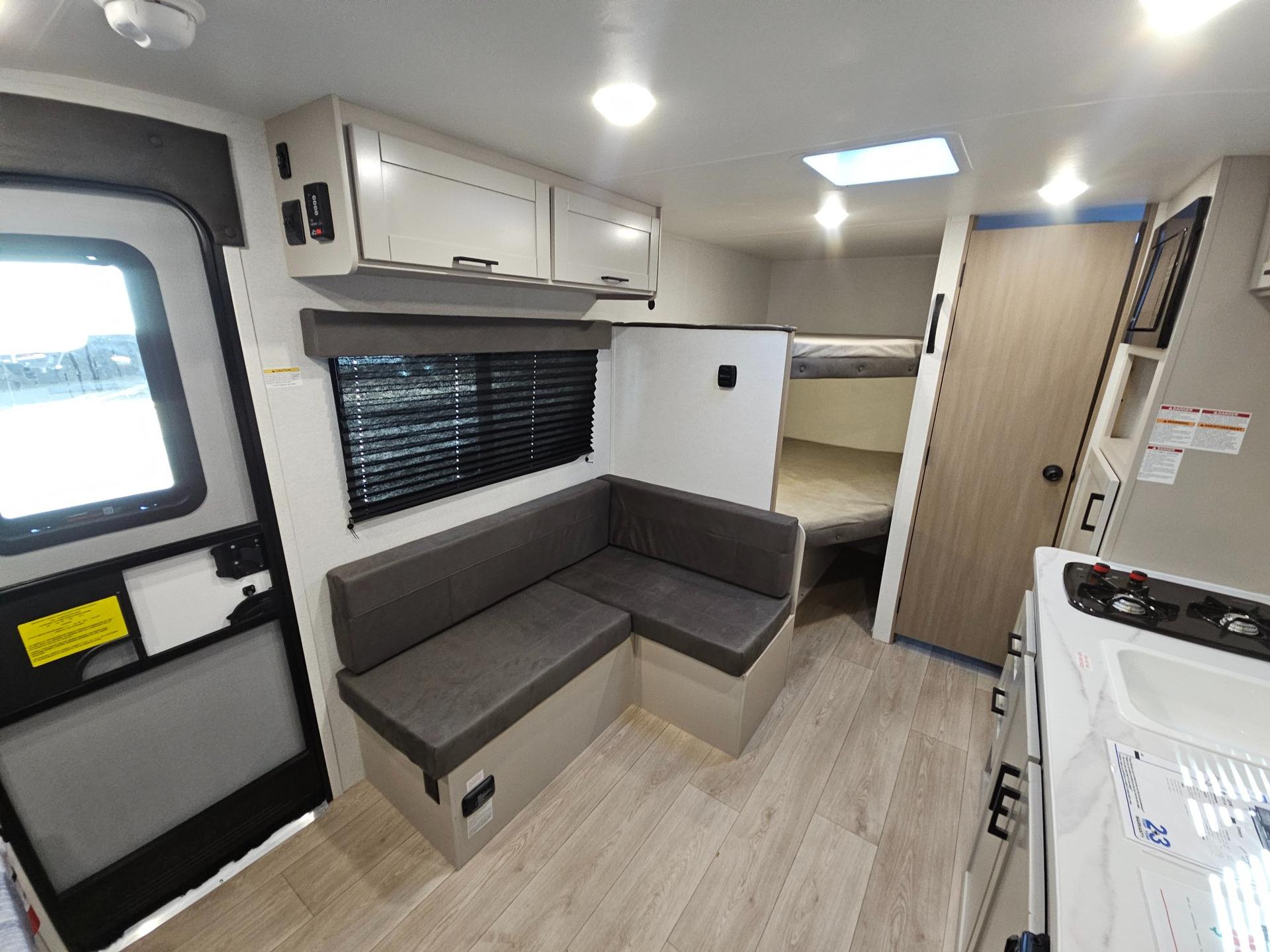 2027 Jayco 2027 Jayco Jay Flight - thumbnail 7