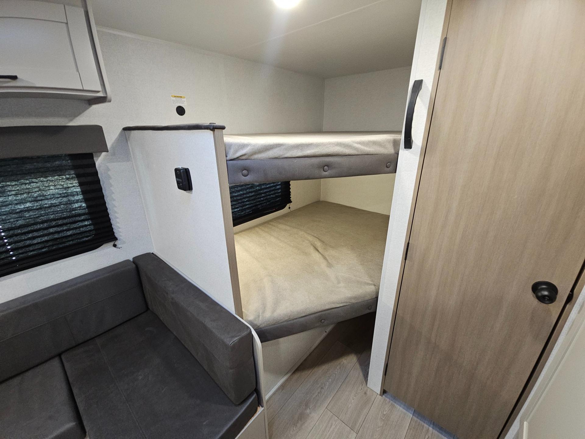 2027 Jayco 2027 Jayco Jay Flight - thumbnail 11