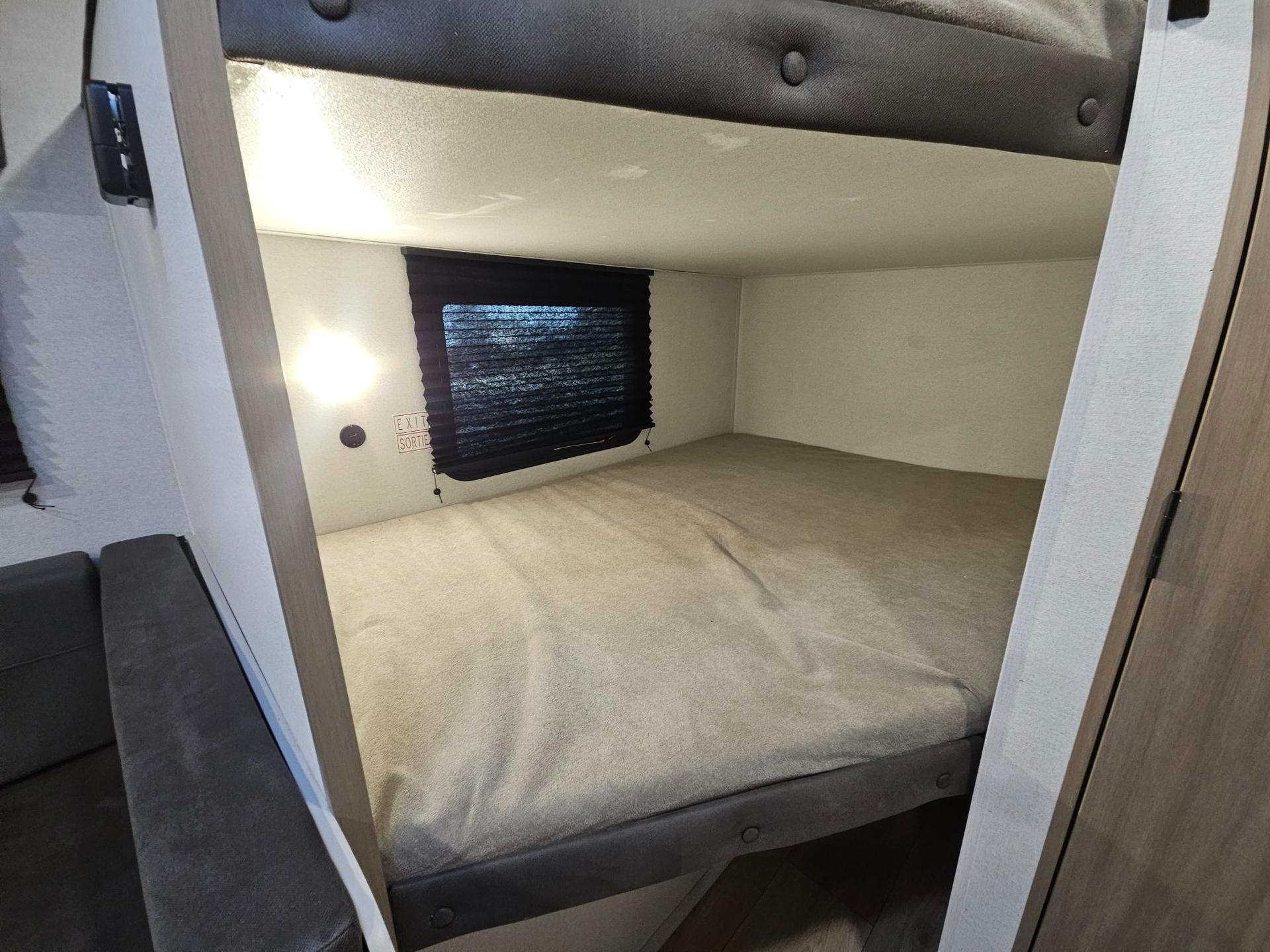 2027 Jayco 2027 Jayco Jay Flight - thumbnail 13