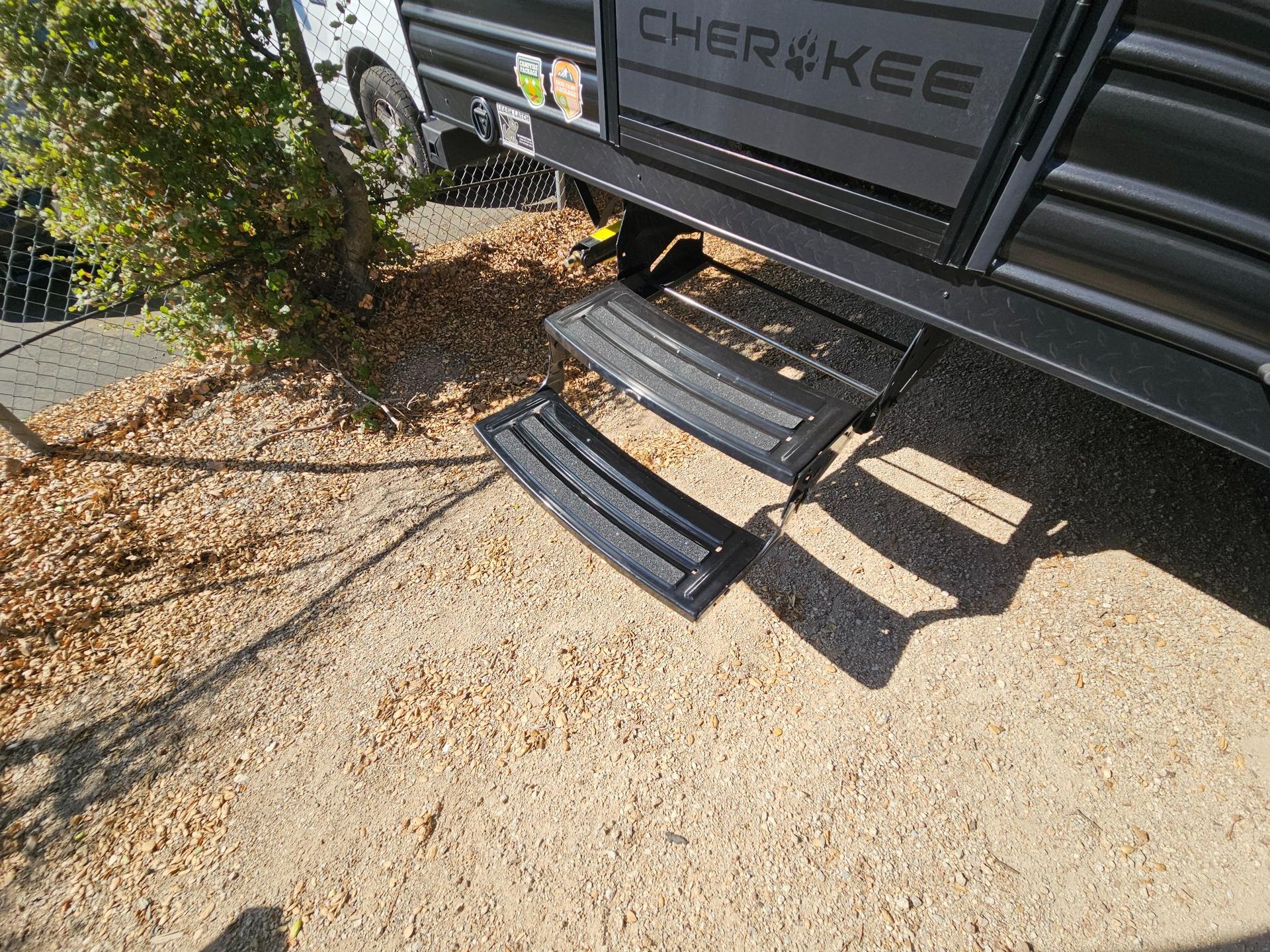 2027 Forest River 2027 Forest River Cherokee - thumbnail 53