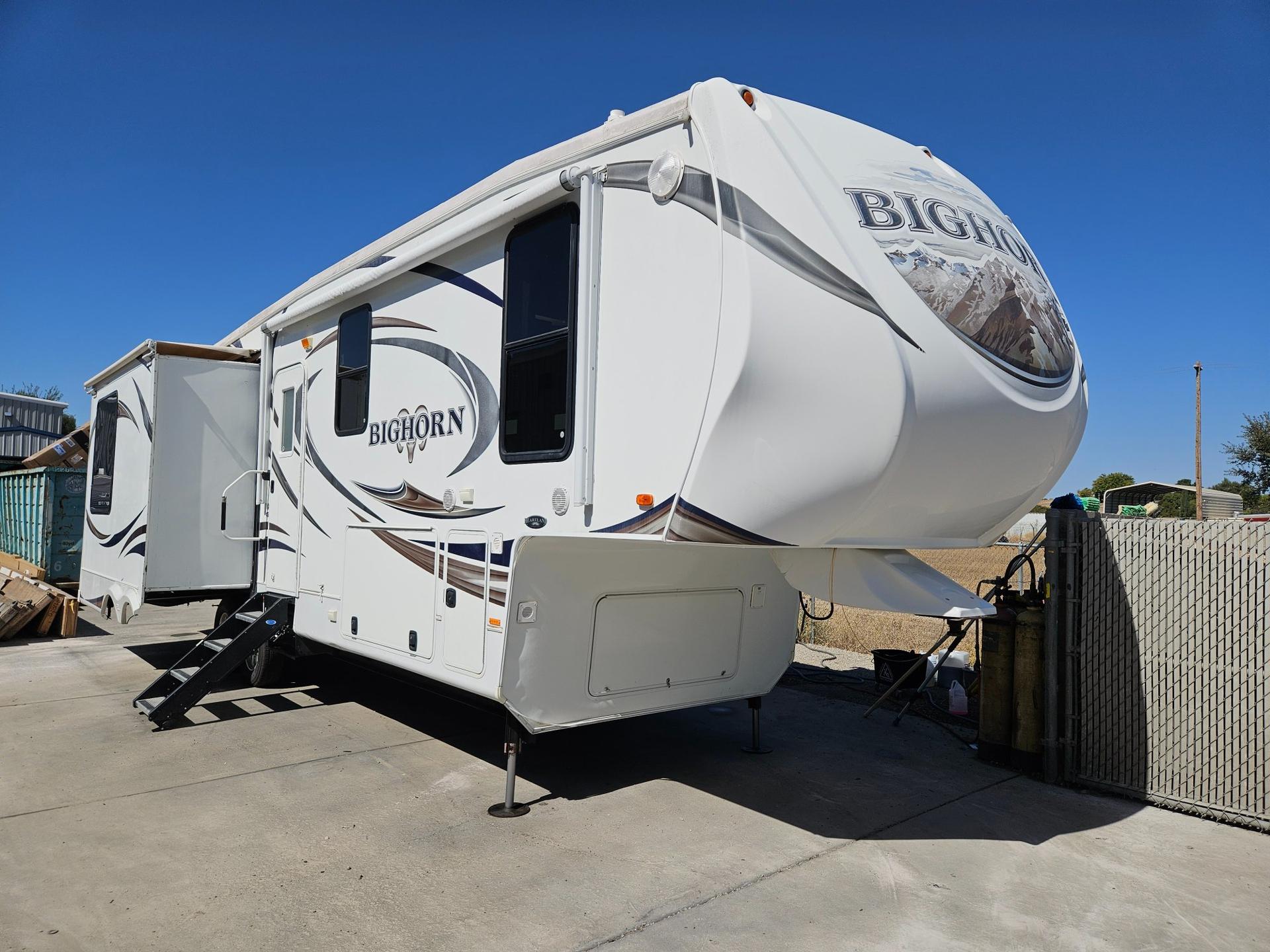 2013 Heartland Big Horn 3070RL