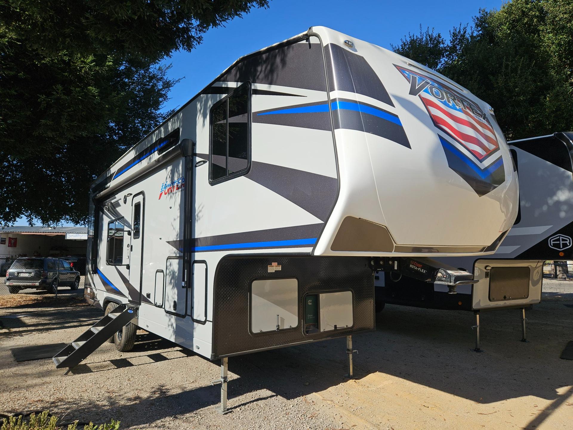 2024 Genesis Supreme Vortex 2815VT