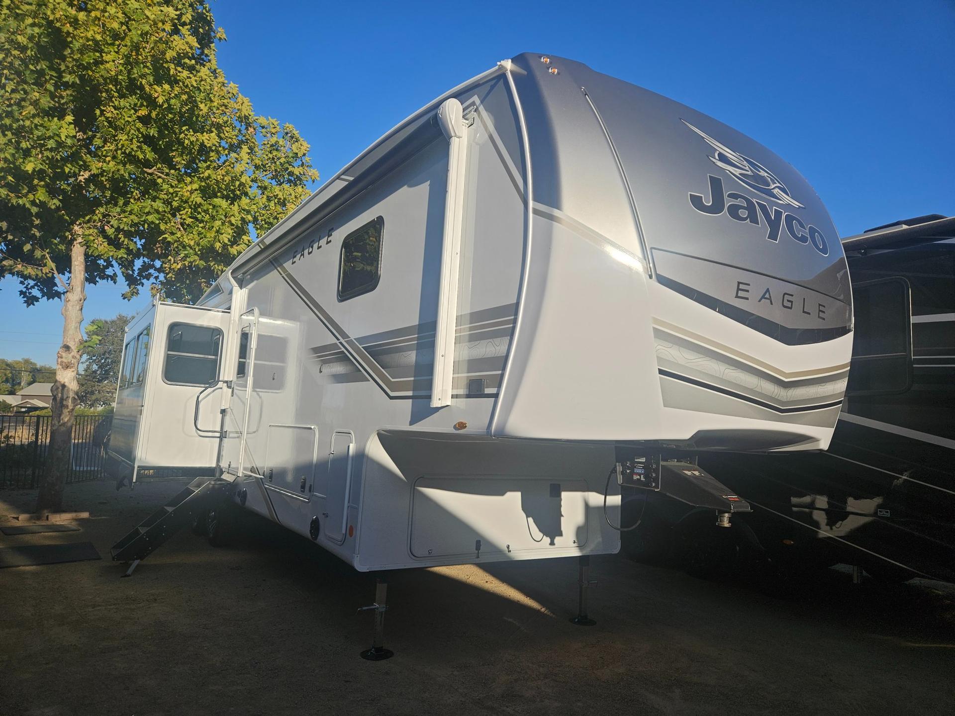 2027 Jayco 2027 Jayco Eagle - image 1