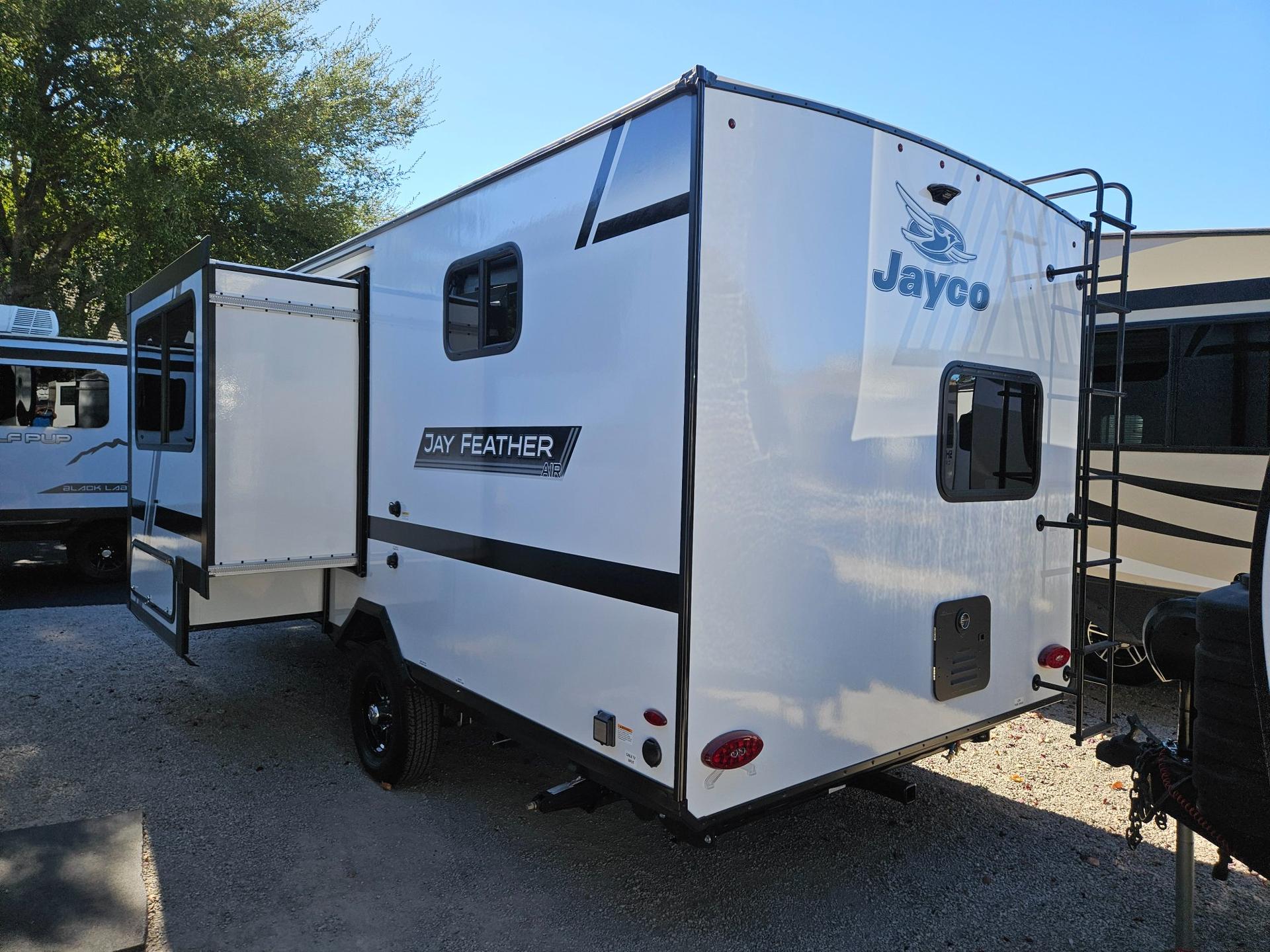 2027 Jayco 2027 Jayco Jay Feather Air - thumbnail 4