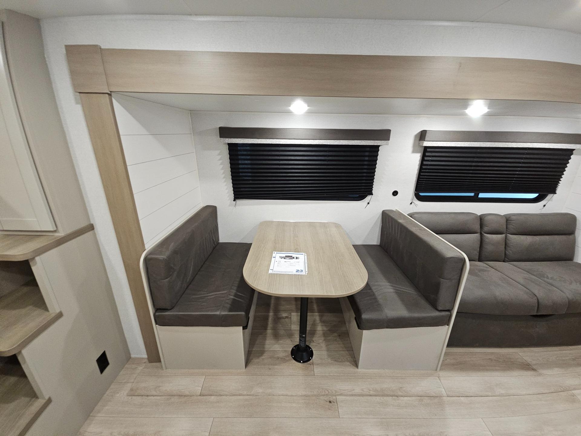 2027 Jayco 2027 Jayco Jay Flight - thumbnail 7