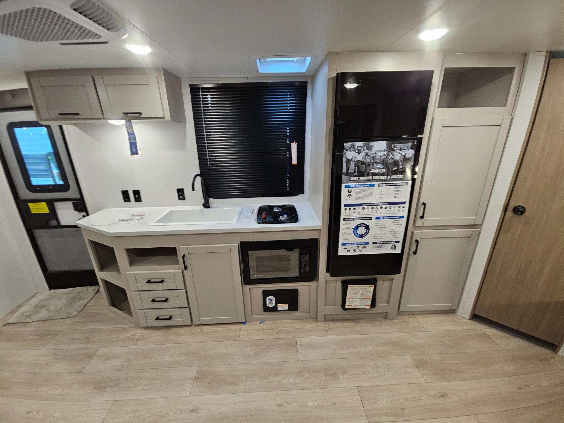 2027 Jayco 2027 Jayco Jay Flight - thumbnail 13