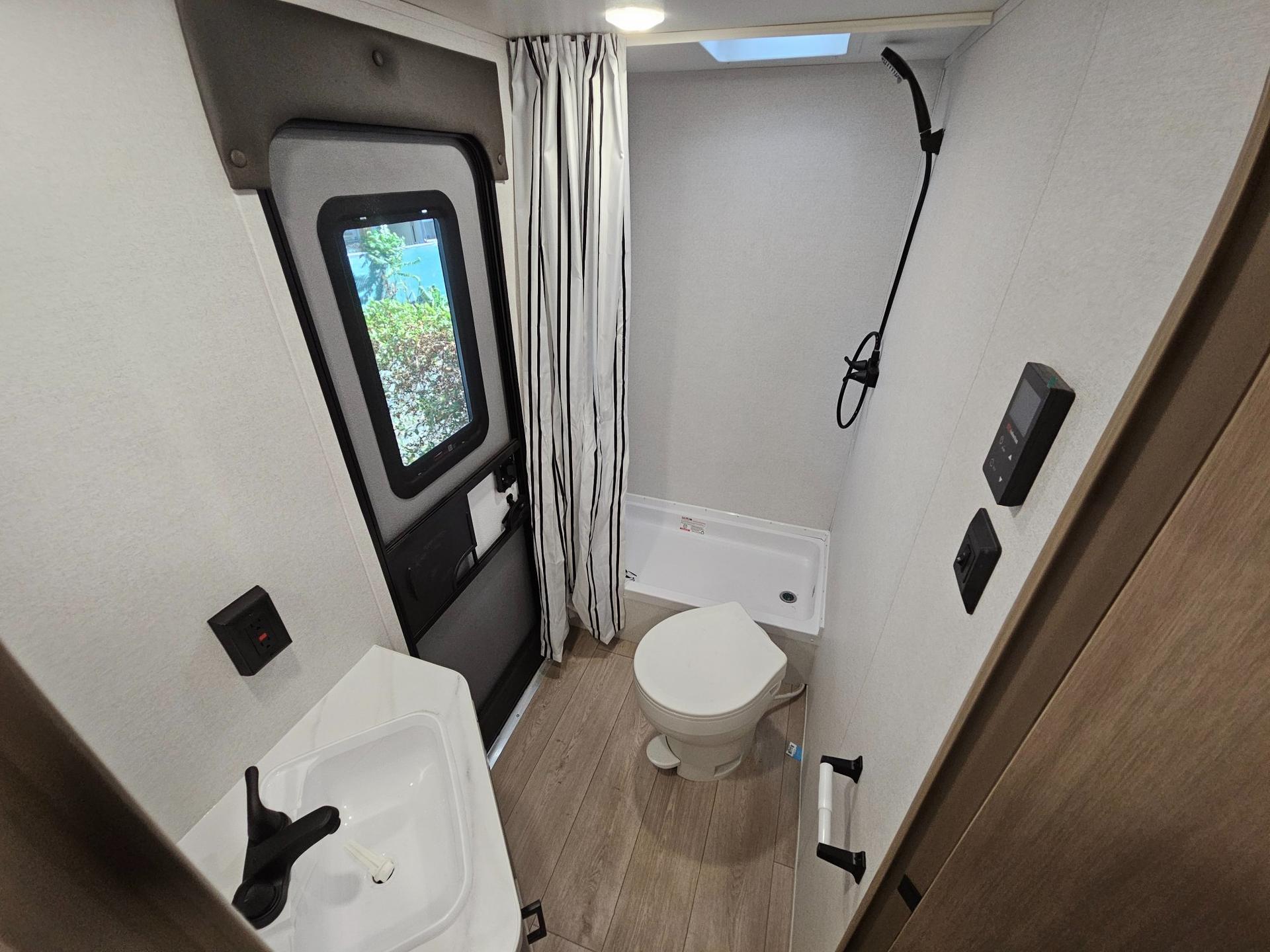 2027 Jayco 2027 Jayco Jay Flight - thumbnail 23