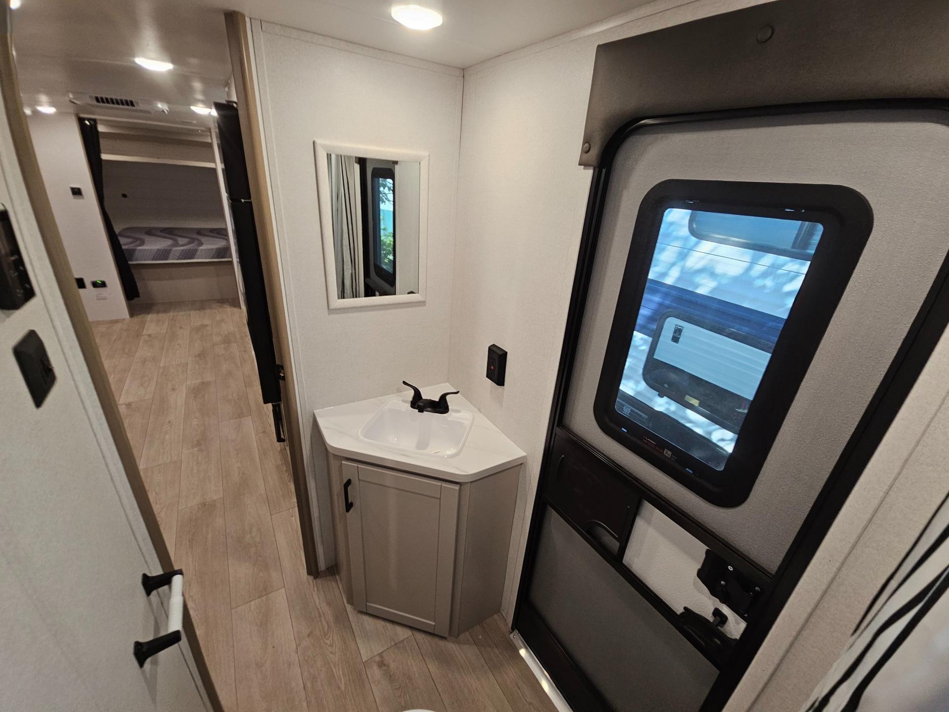 2027 Jayco 2027 Jayco Jay Flight - thumbnail 26