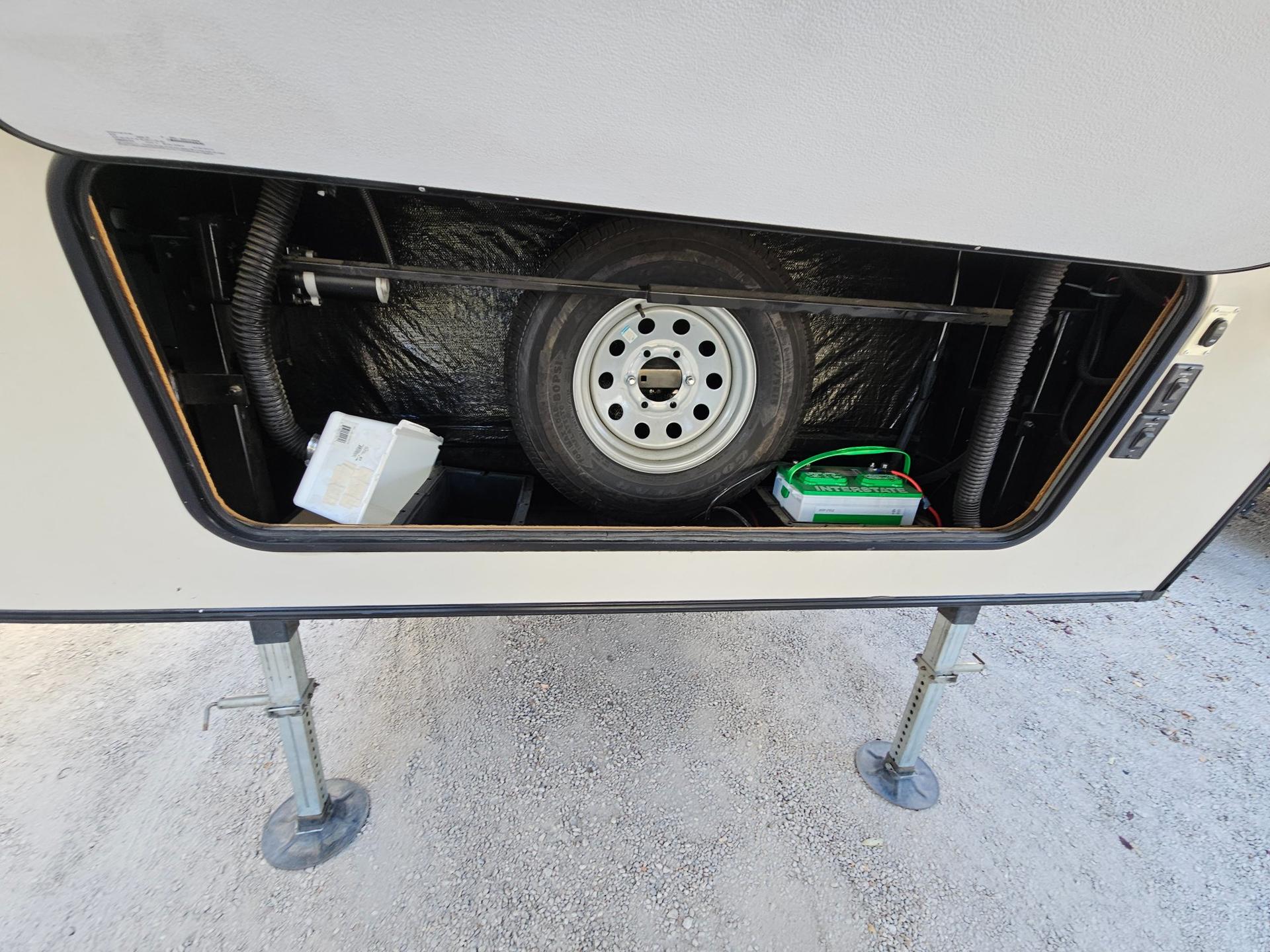 2018 Keystone 2018 Keystone Cougar Half-Ton - thumbnail 19