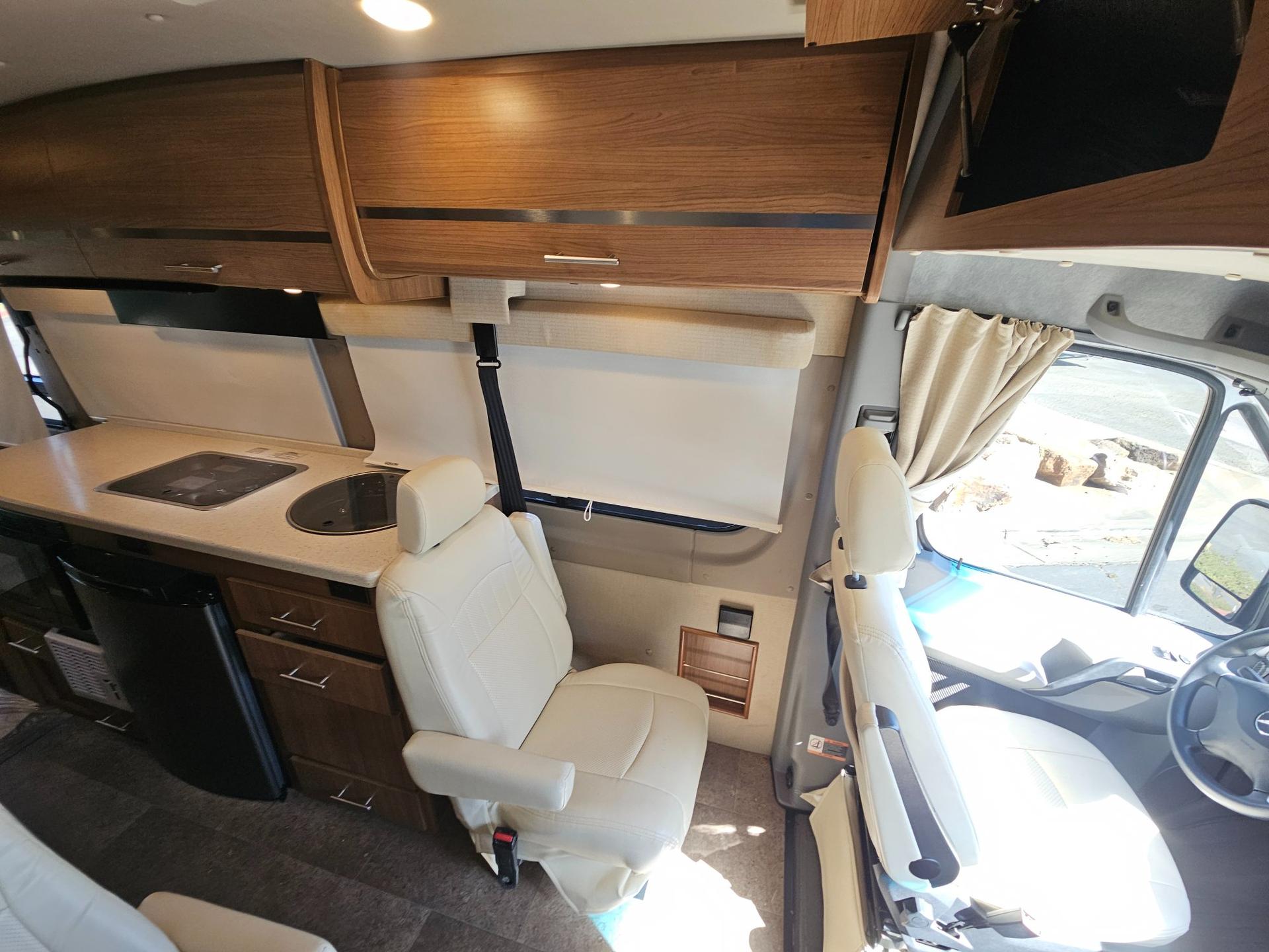 2014 Winnebago 2014 Winnebago Era - thumbnail 9