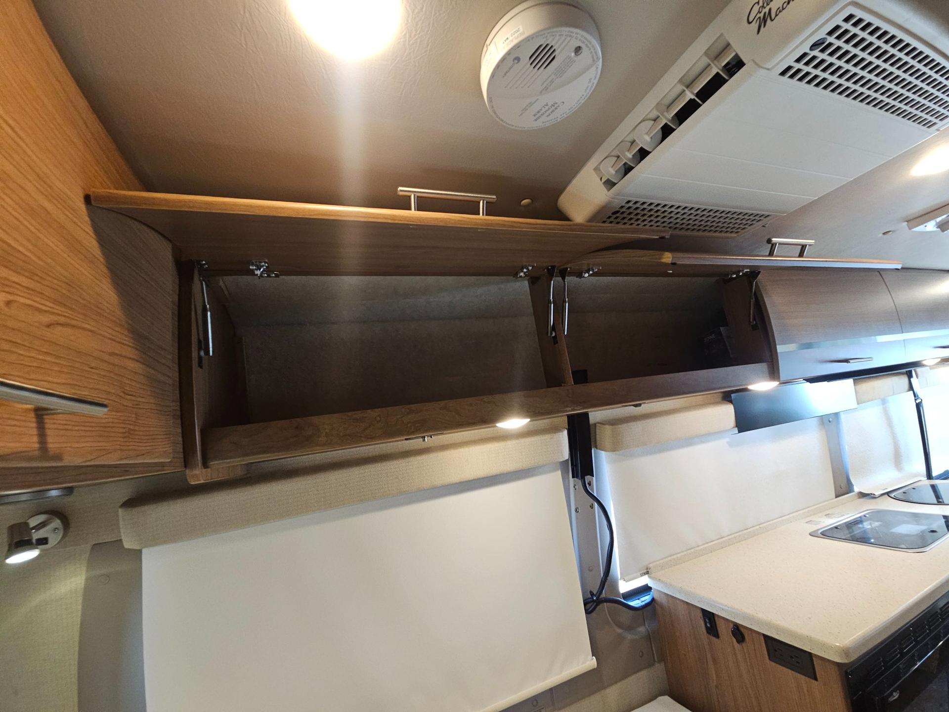 2014 Winnebago 2014 Winnebago Era - thumbnail 21