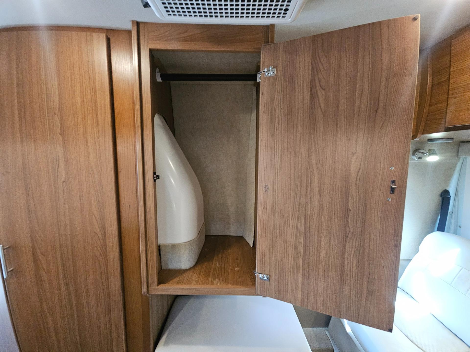 2014 Winnebago 2014 Winnebago Era - thumbnail 27
