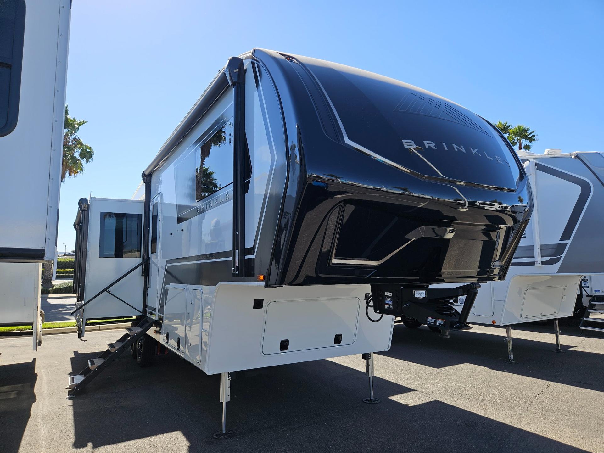 2027 Brinkley Model Z 2900