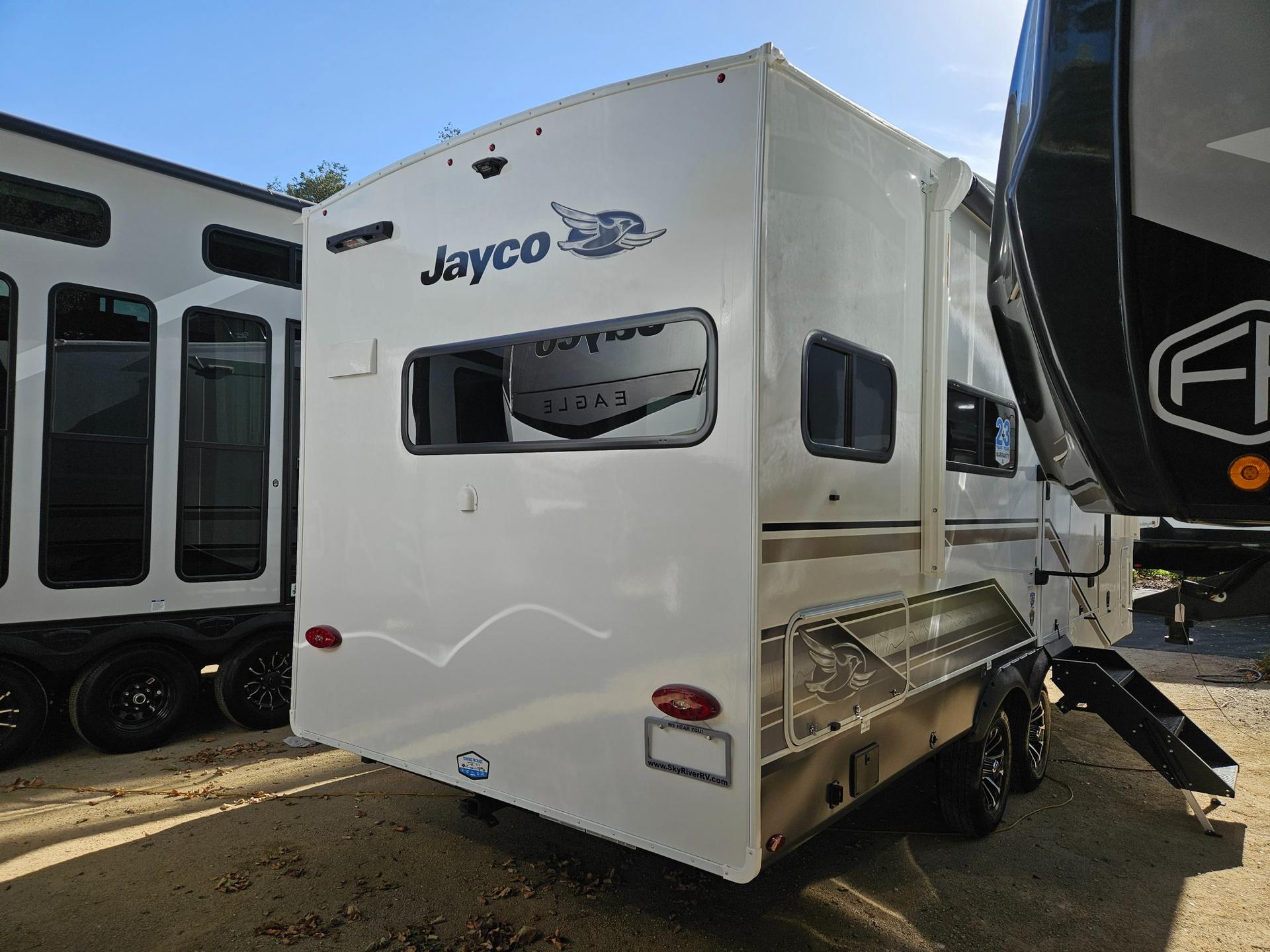 2027 Jayco 2027 Jayco Eagle SLE - thumbnail 3