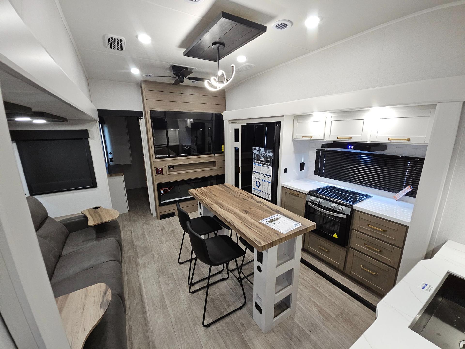 2027 Jayco 2027 Jayco Eagle - thumbnail 6