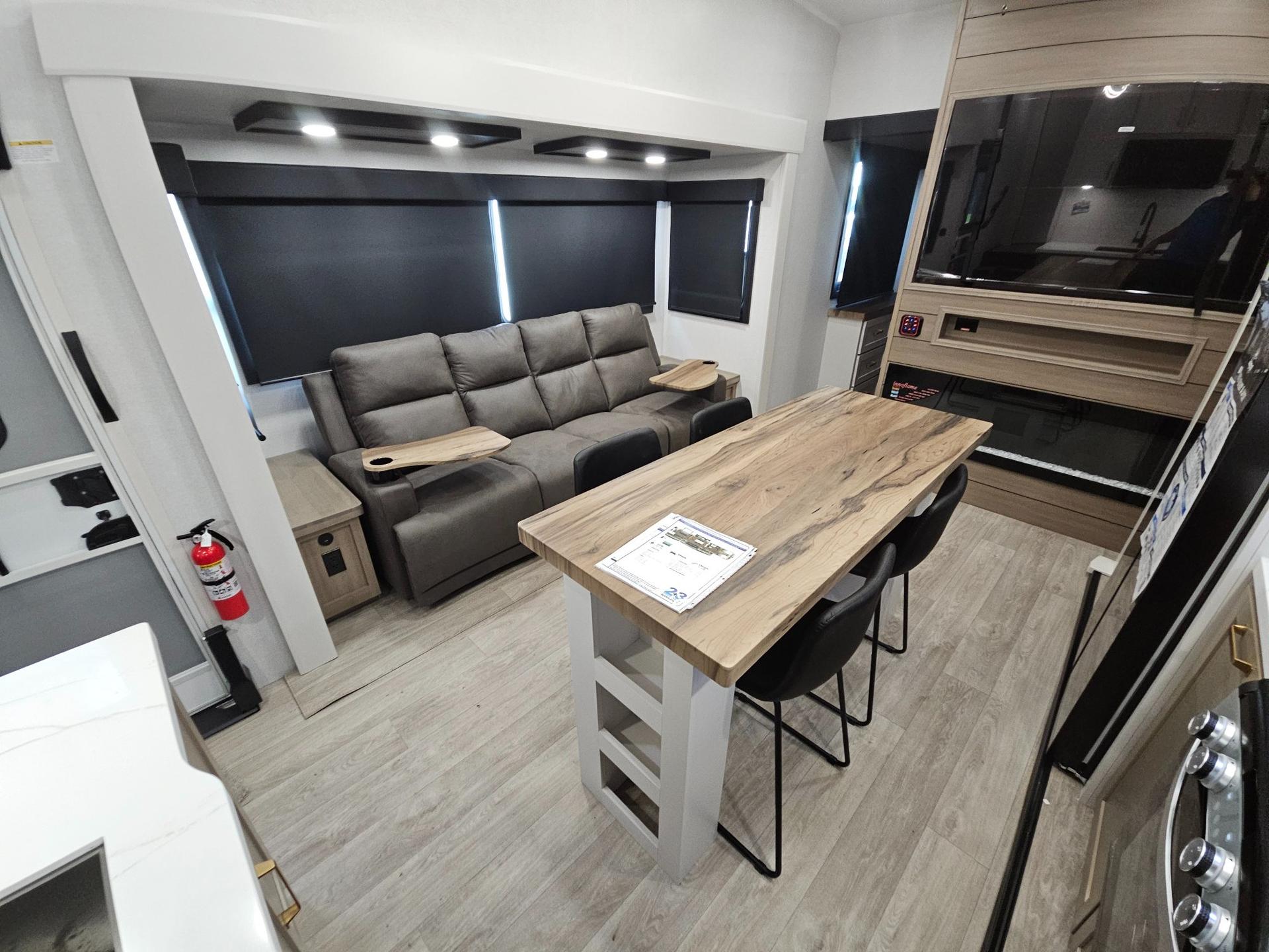 2027 Jayco 2027 Jayco Eagle - thumbnail 7