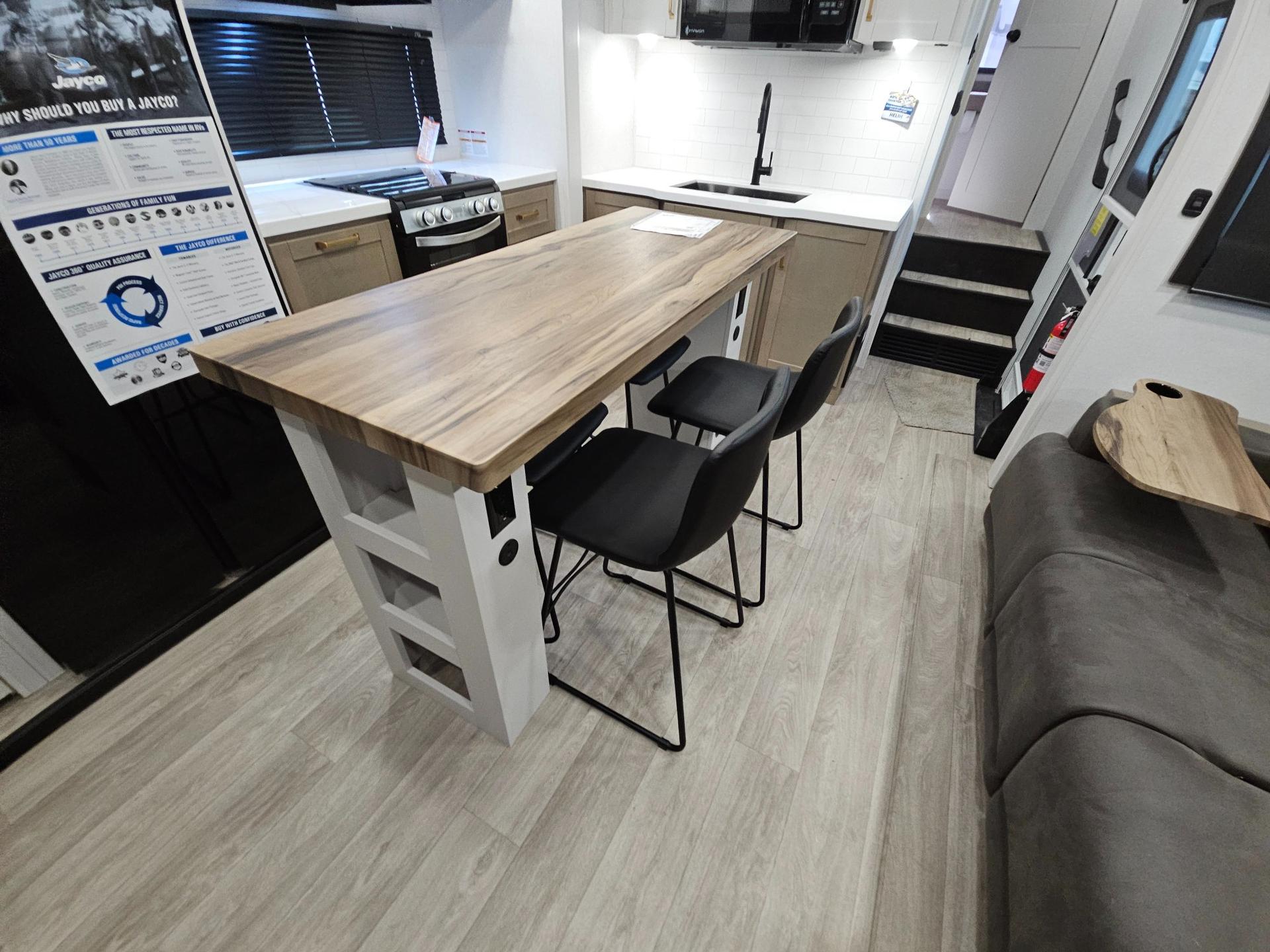 2027 Jayco 2027 Jayco Eagle - thumbnail 12