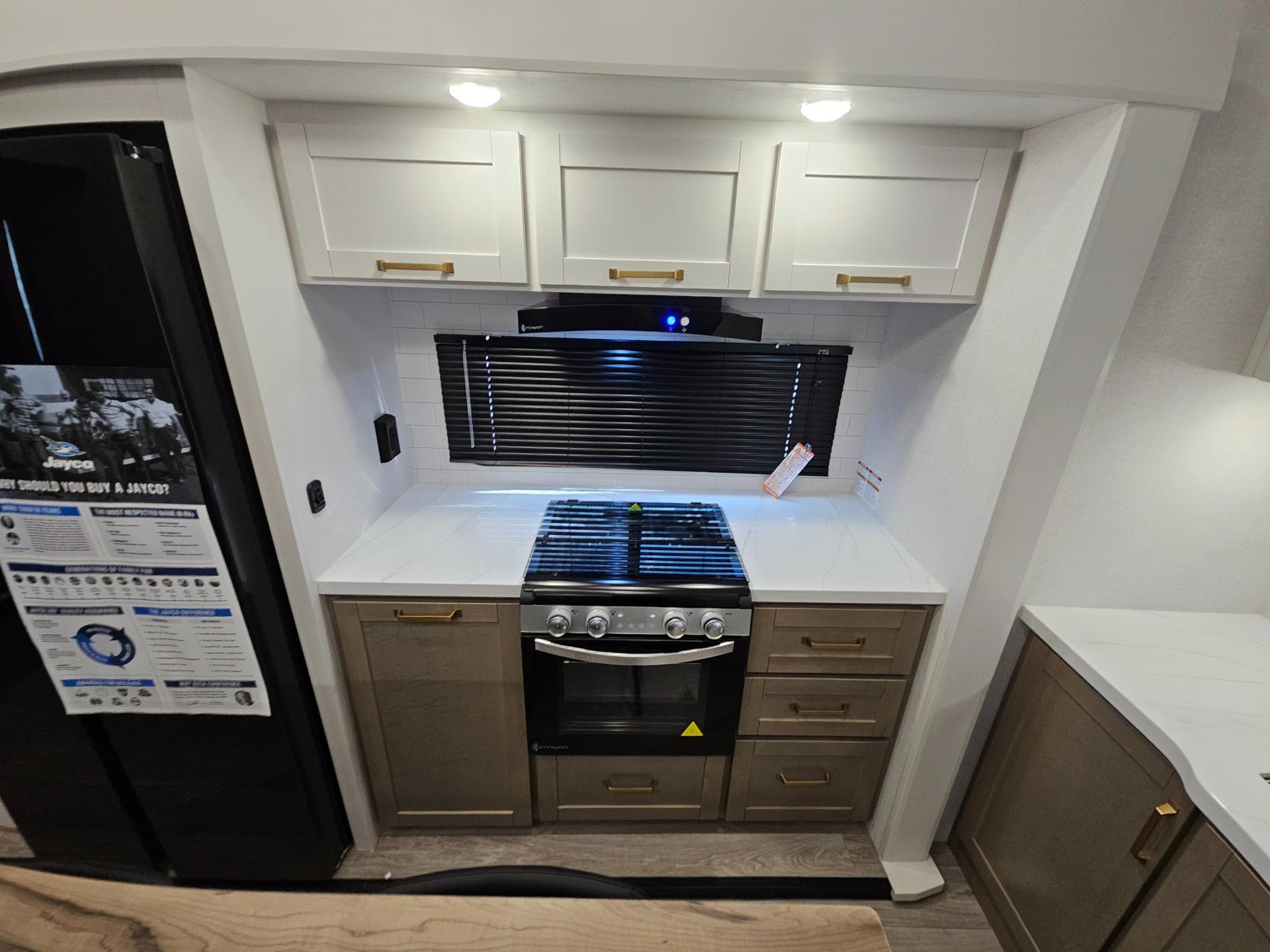 2027 Jayco 2027 Jayco Eagle - thumbnail 16